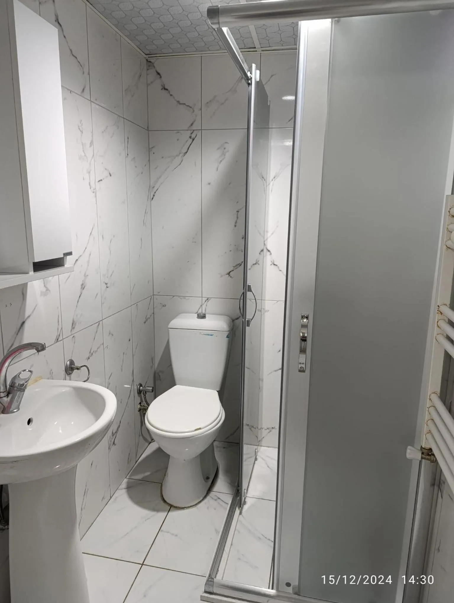 Shower in Odak Pansiyon