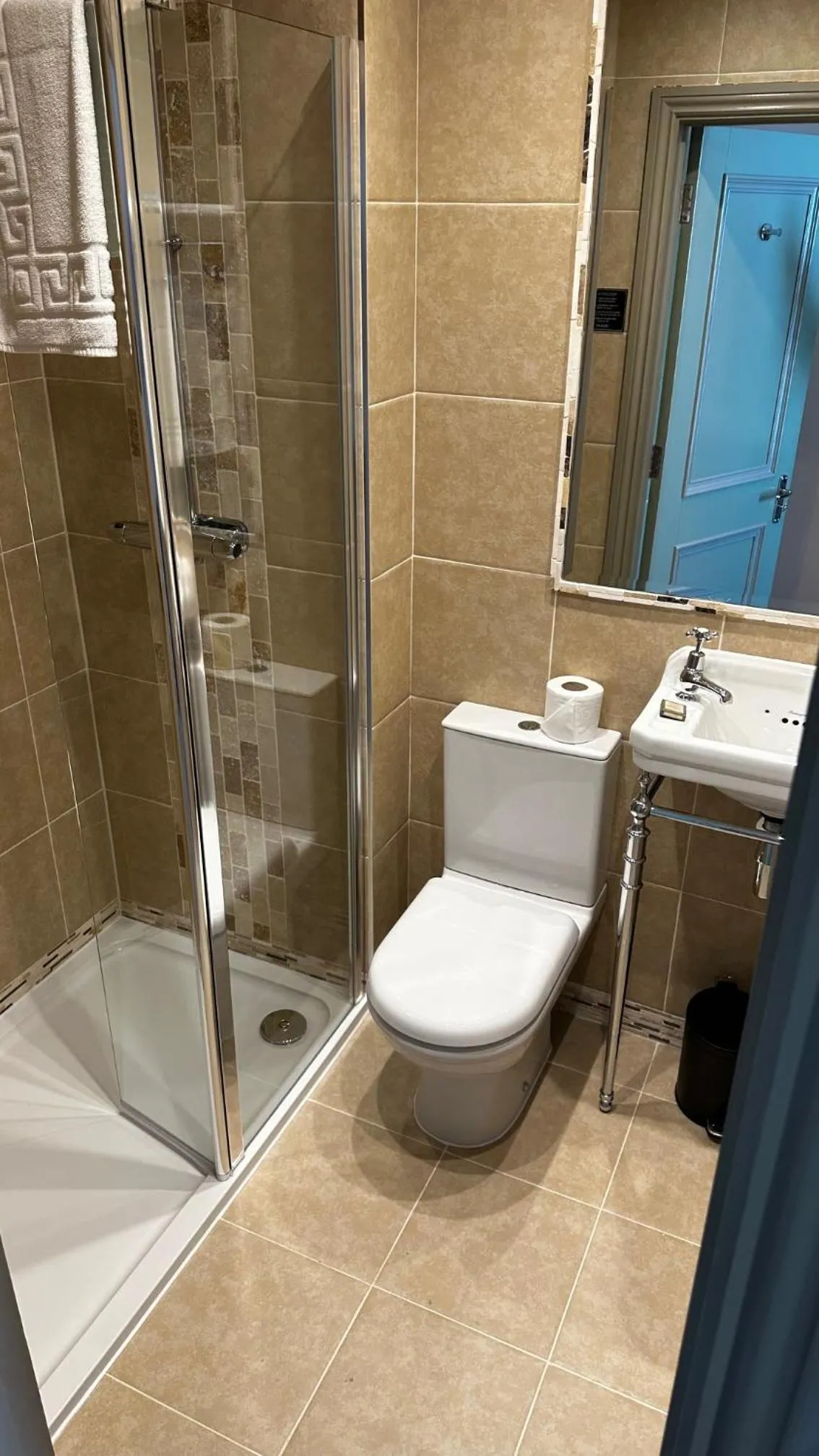 Bathroom in The Duchess Belle Hotel