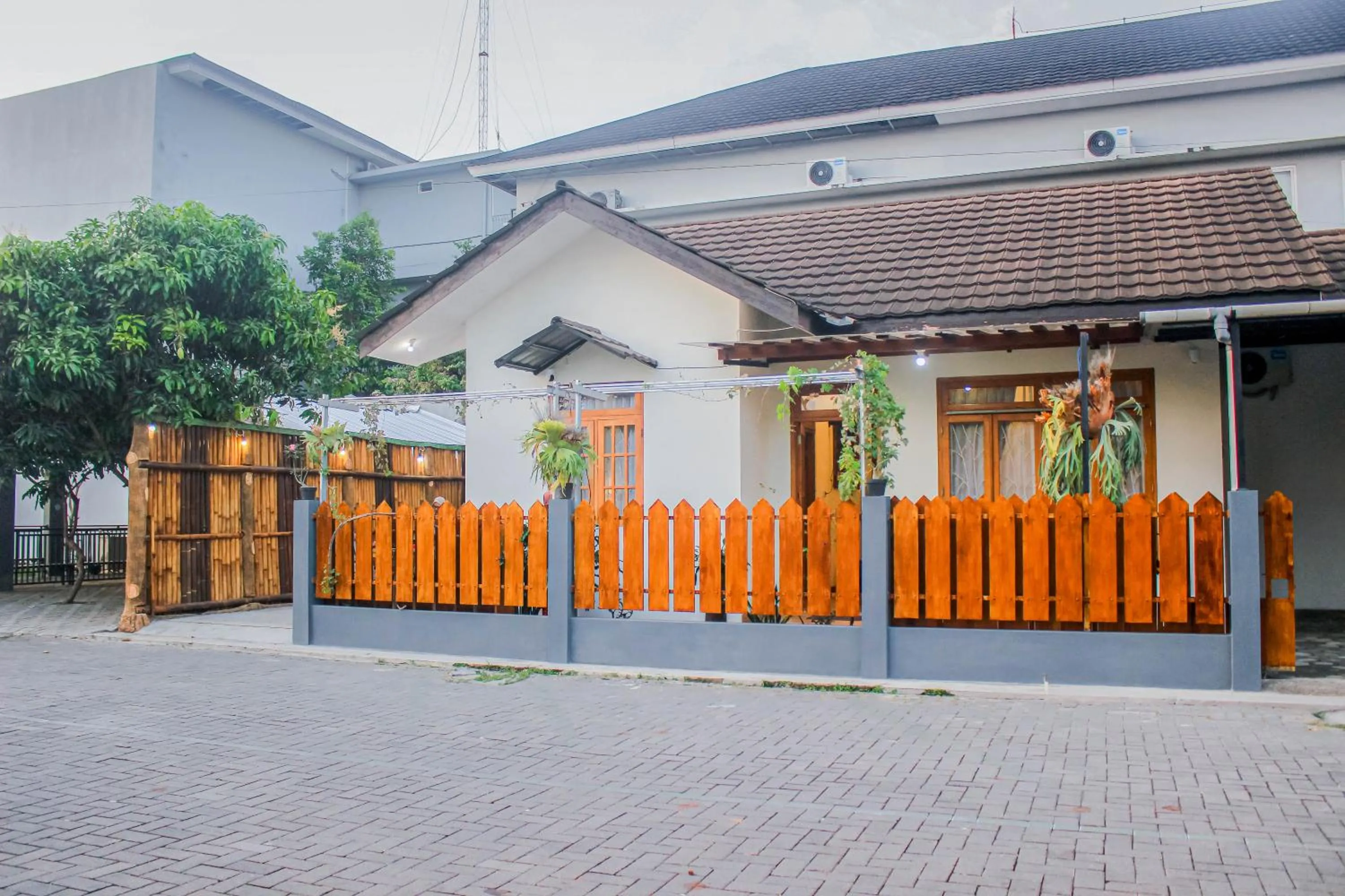 Property building in Villa D'Maguwo Suites