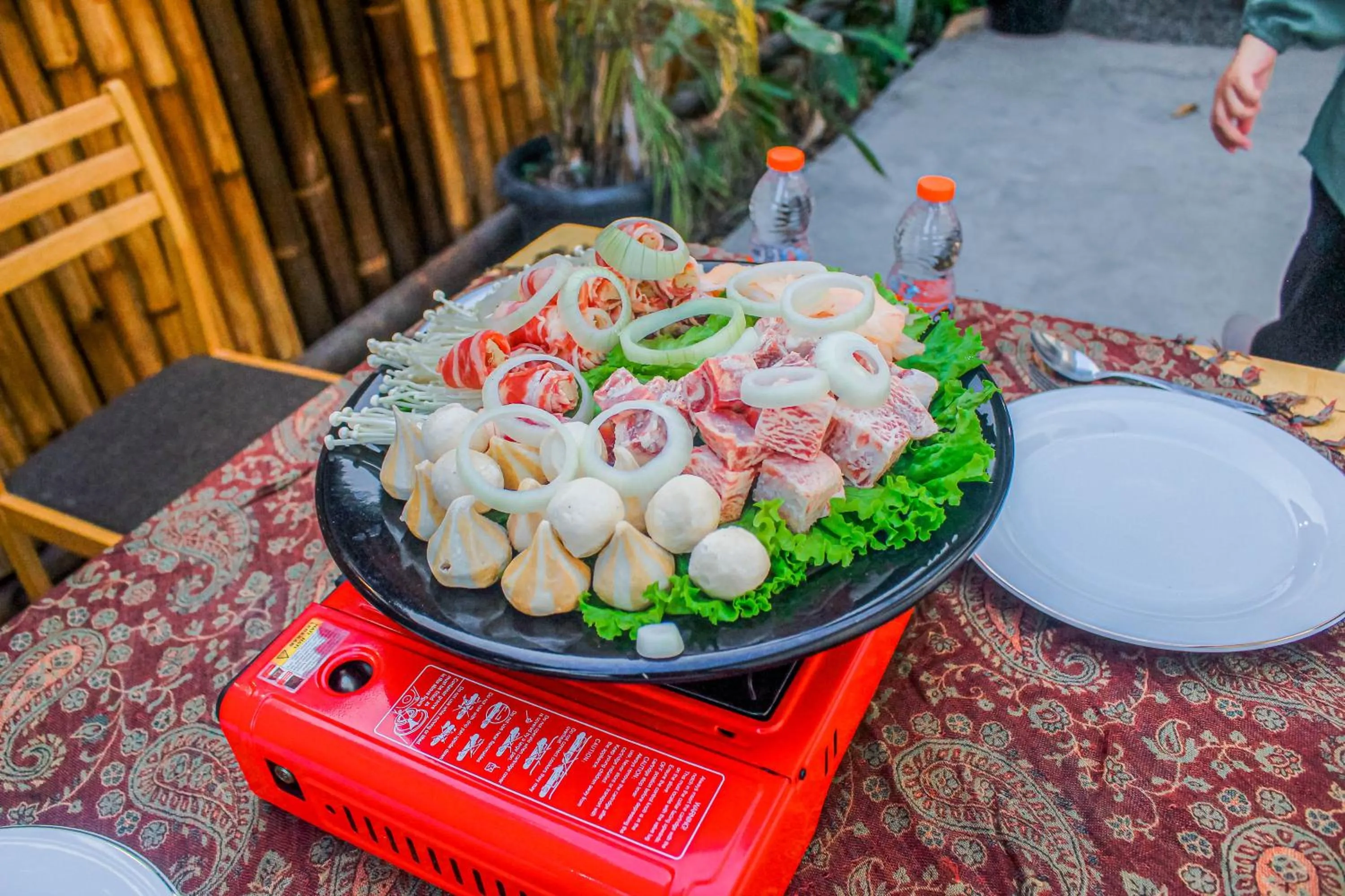 Food and drinks in Villa D'Maguwo Suites