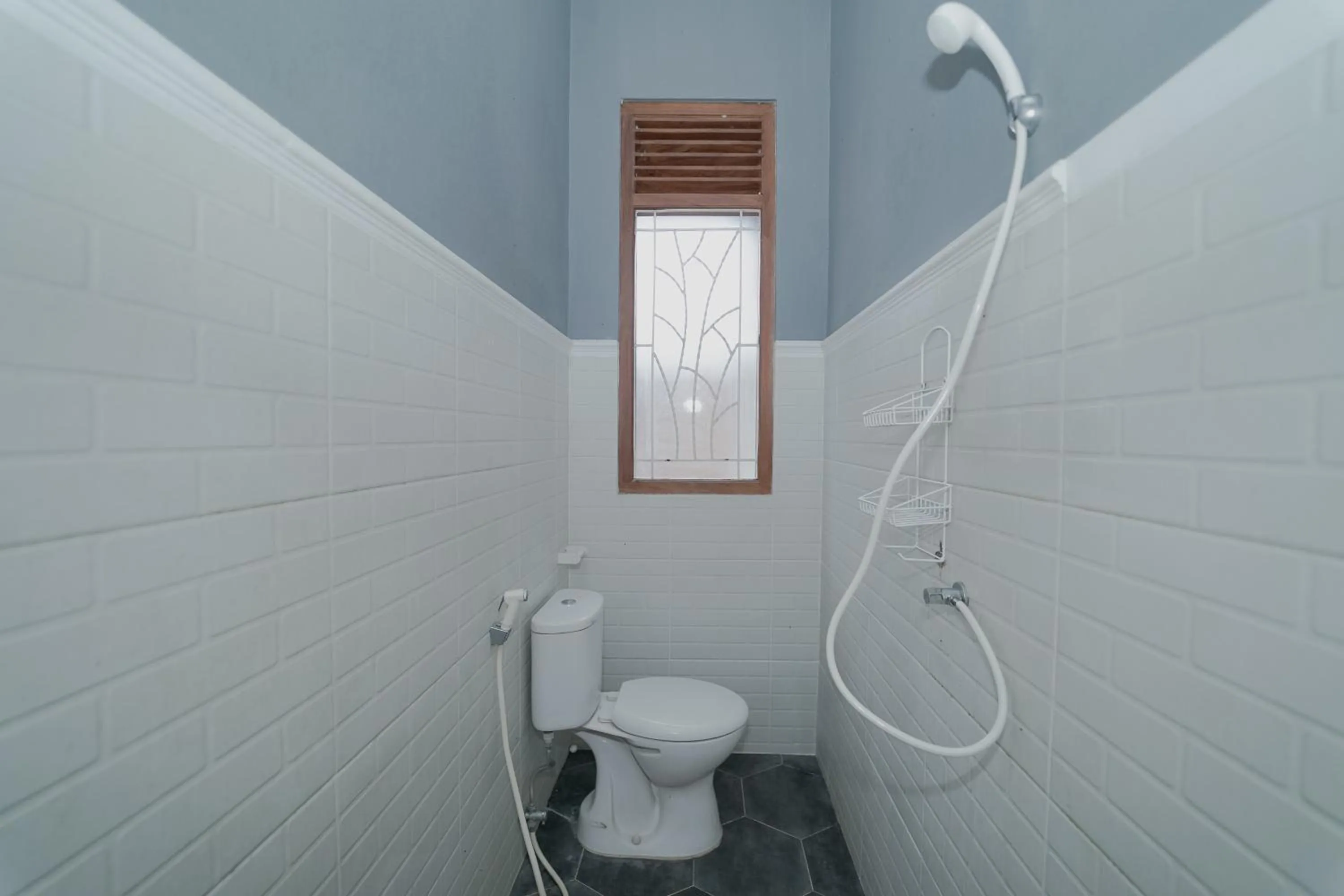 Shower in Villa D'Maguwo Suites