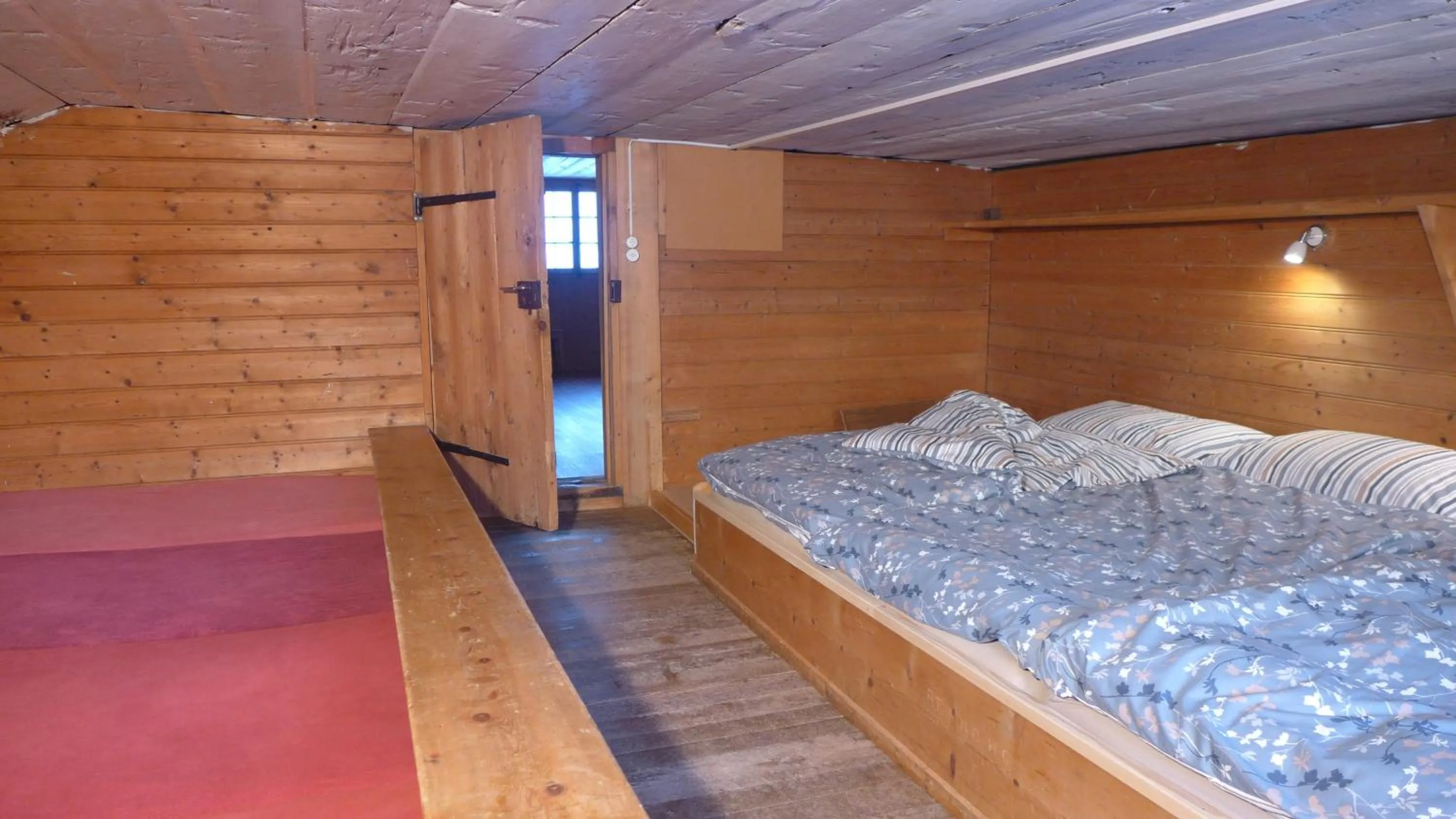 Bedroom, Bed in Hami
