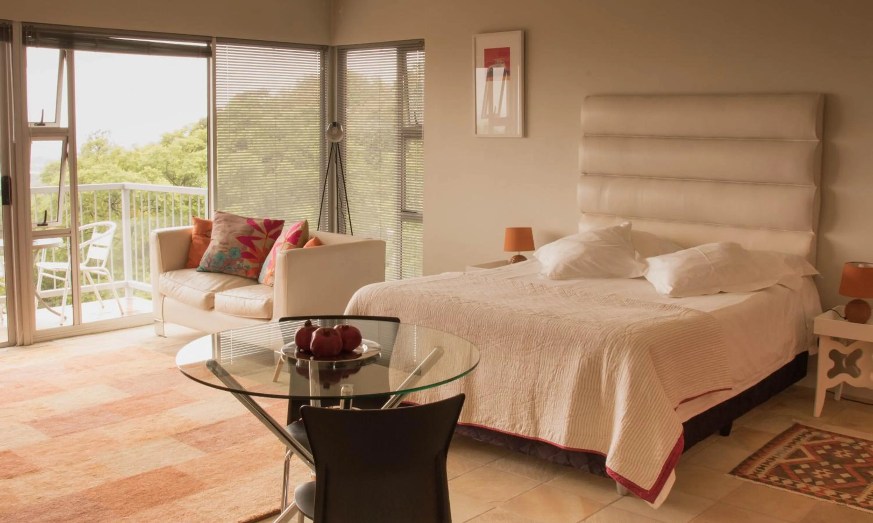 Bed in Orangerie Guest House