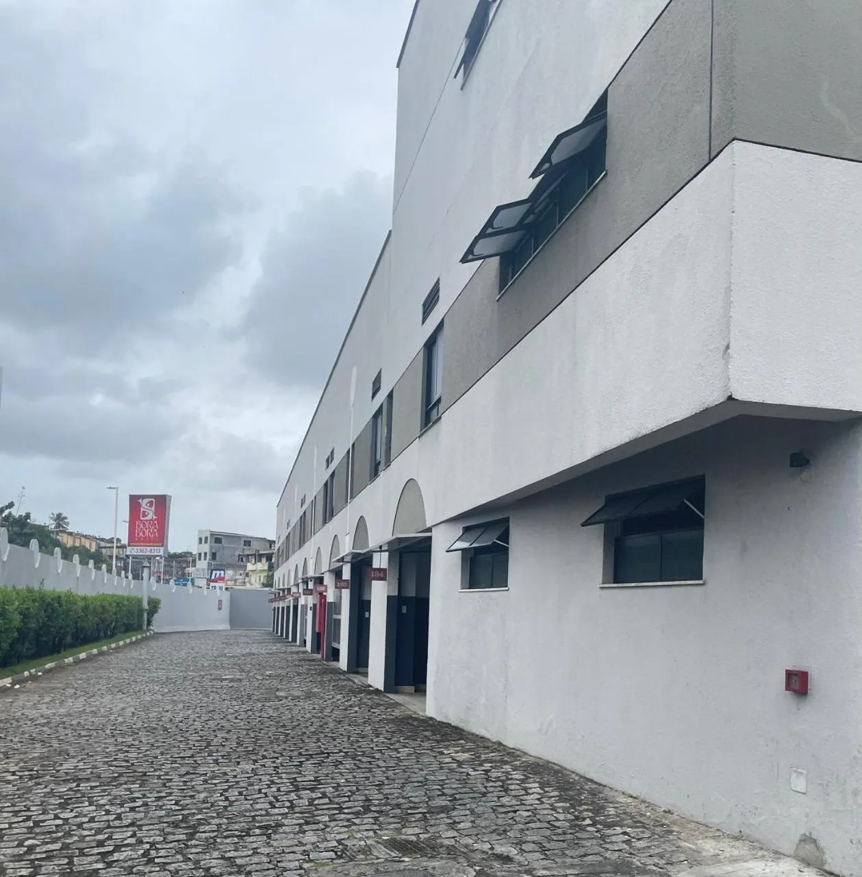 Parking in Bora Bora Motel