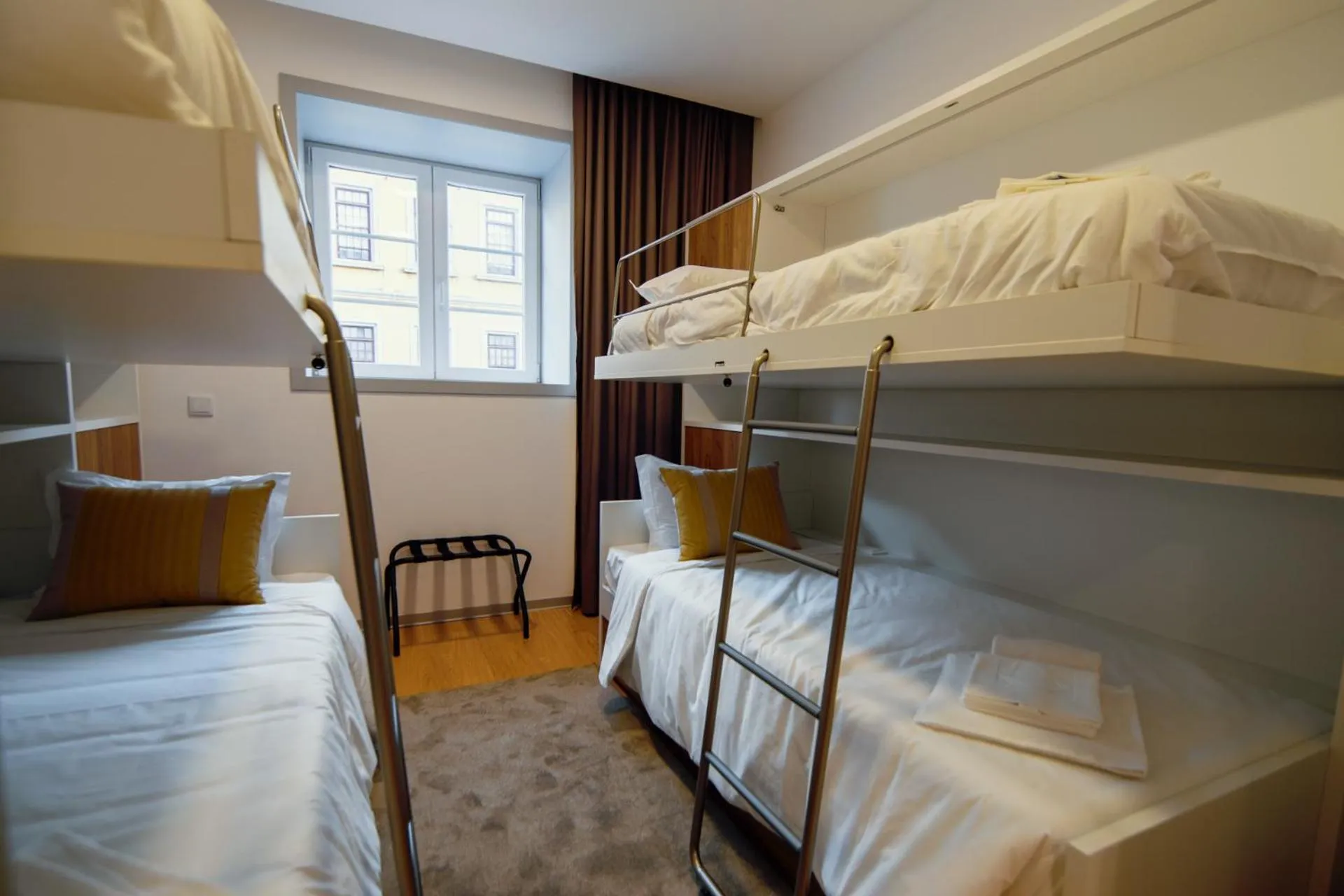 Bedroom, Bed in HI Braga - Pousada de Juventude