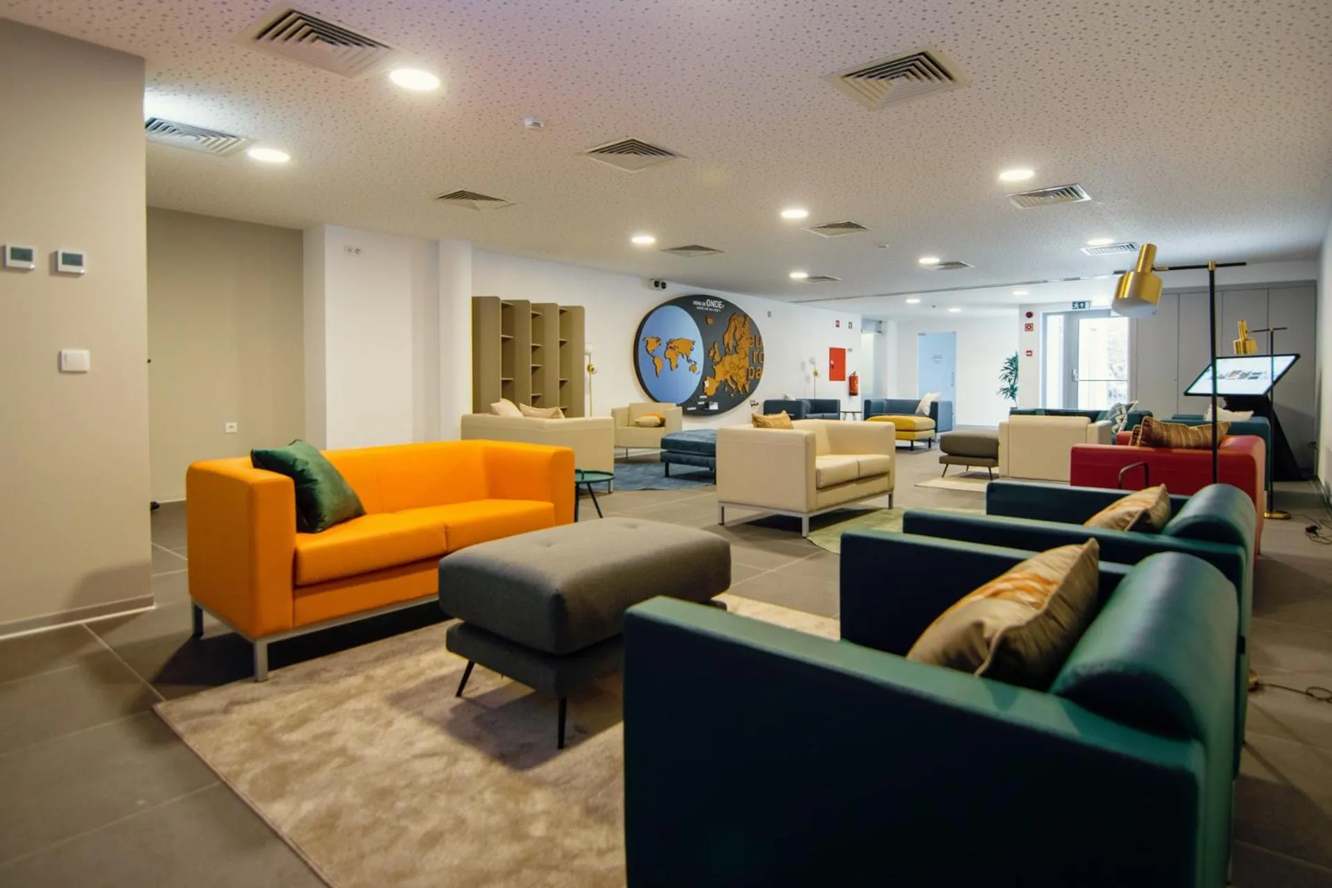 Living room in HI Braga - Pousada de Juventude