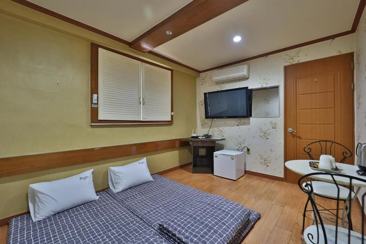 Bed in Theme Motel