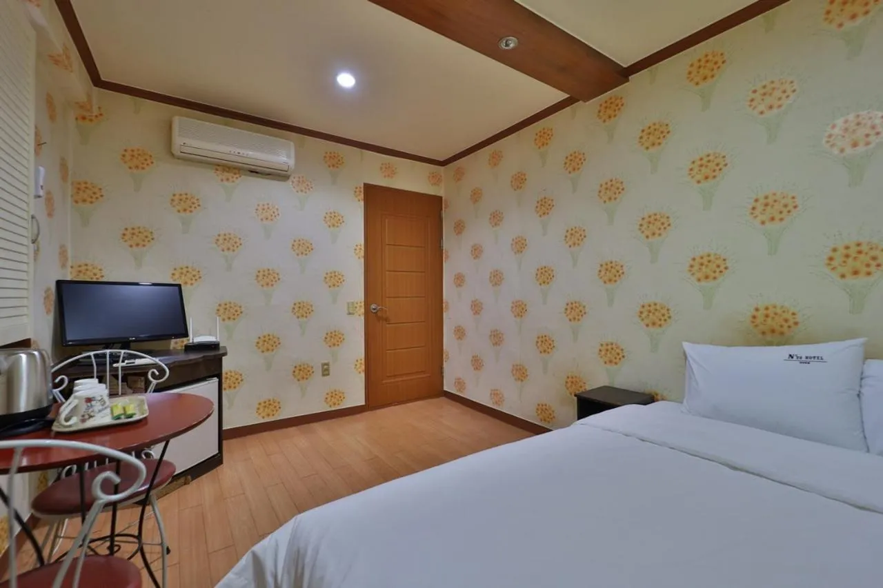 Bed in Theme Motel
