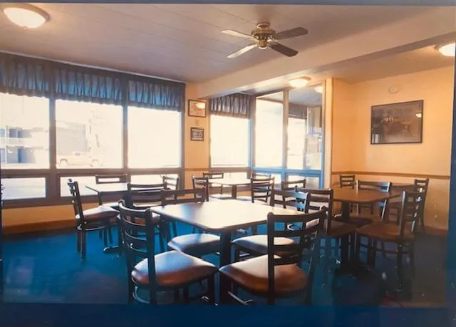 Heart O' Chicago Motel