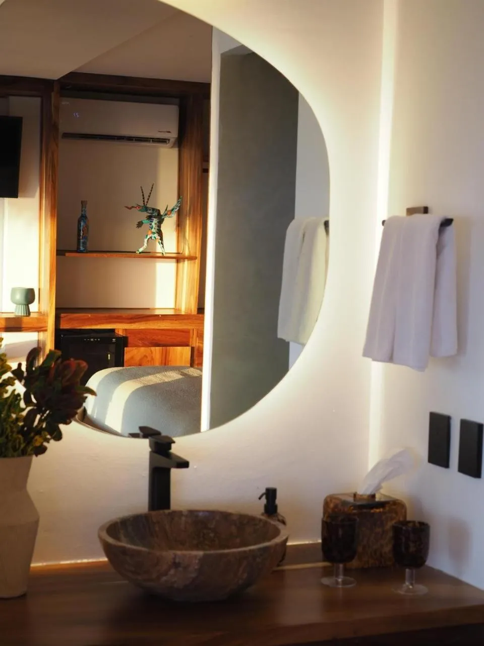 Bathroom in Lu Vee Oasis