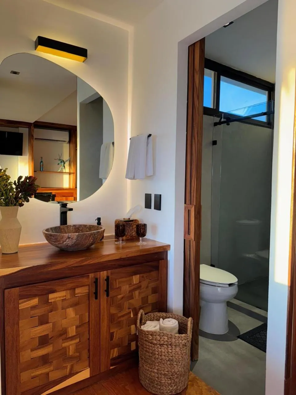 Bathroom in Lu Vee Oasis