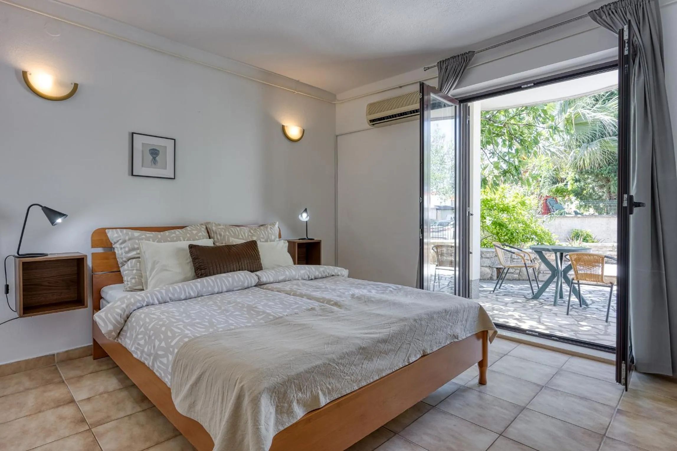 Guest House Jolanda