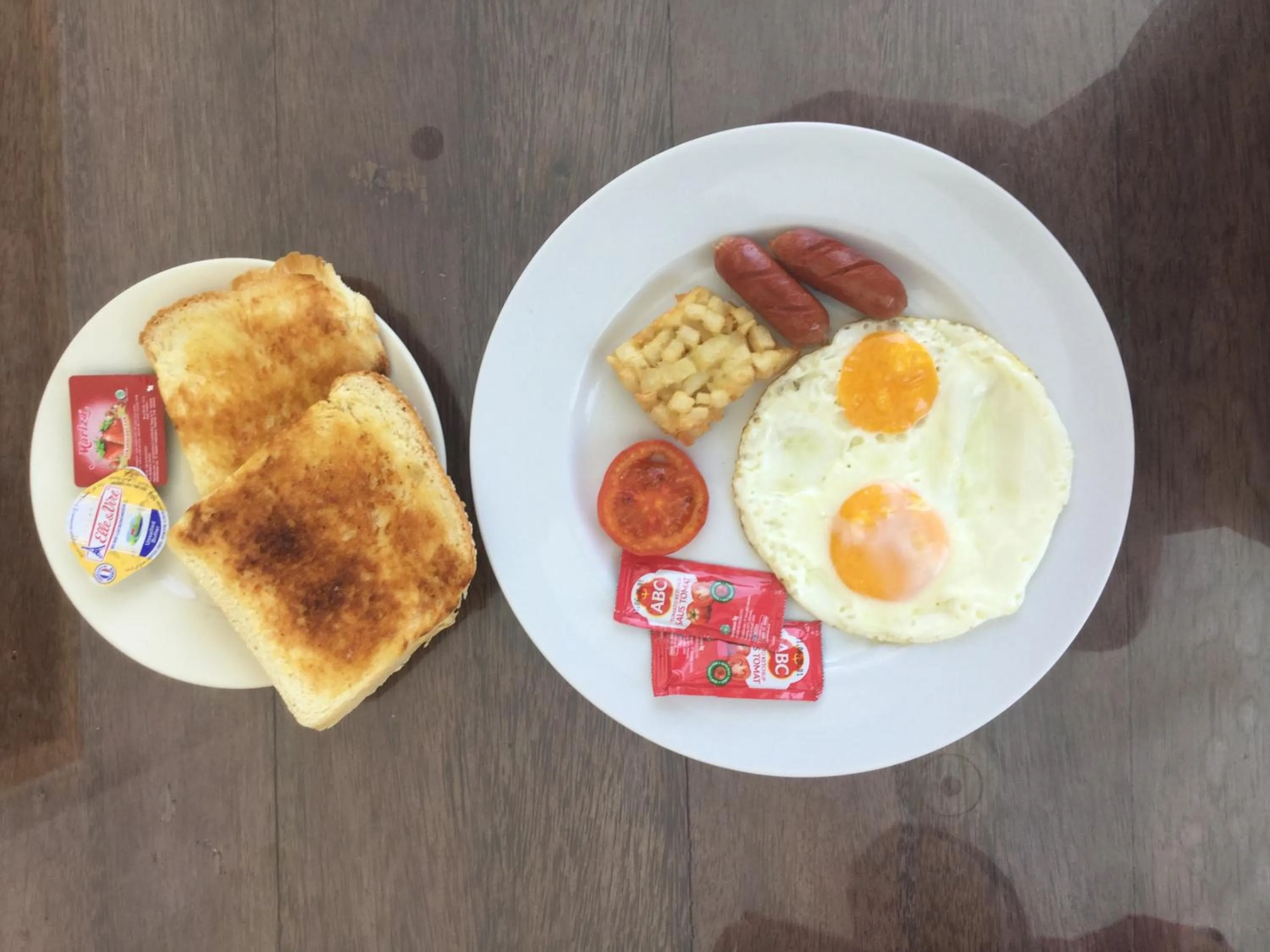 Breakfast in Kartika Villas