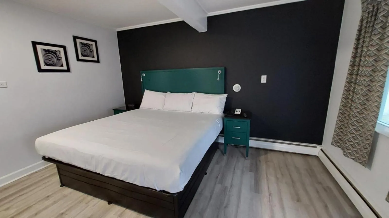 Bed in Village Motel