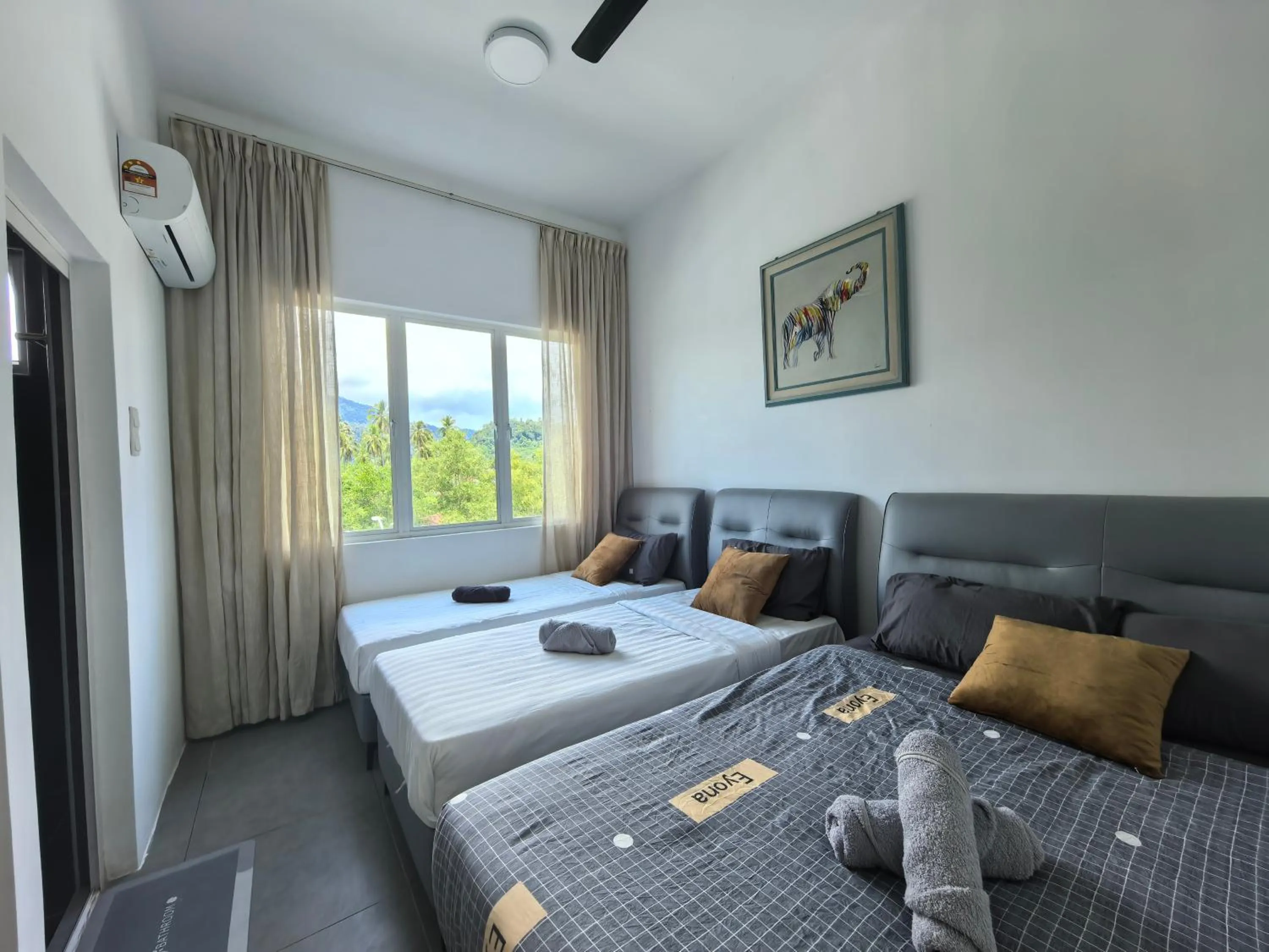 Bed in Langkawi Simfoni Cassia Suite 04 9pax