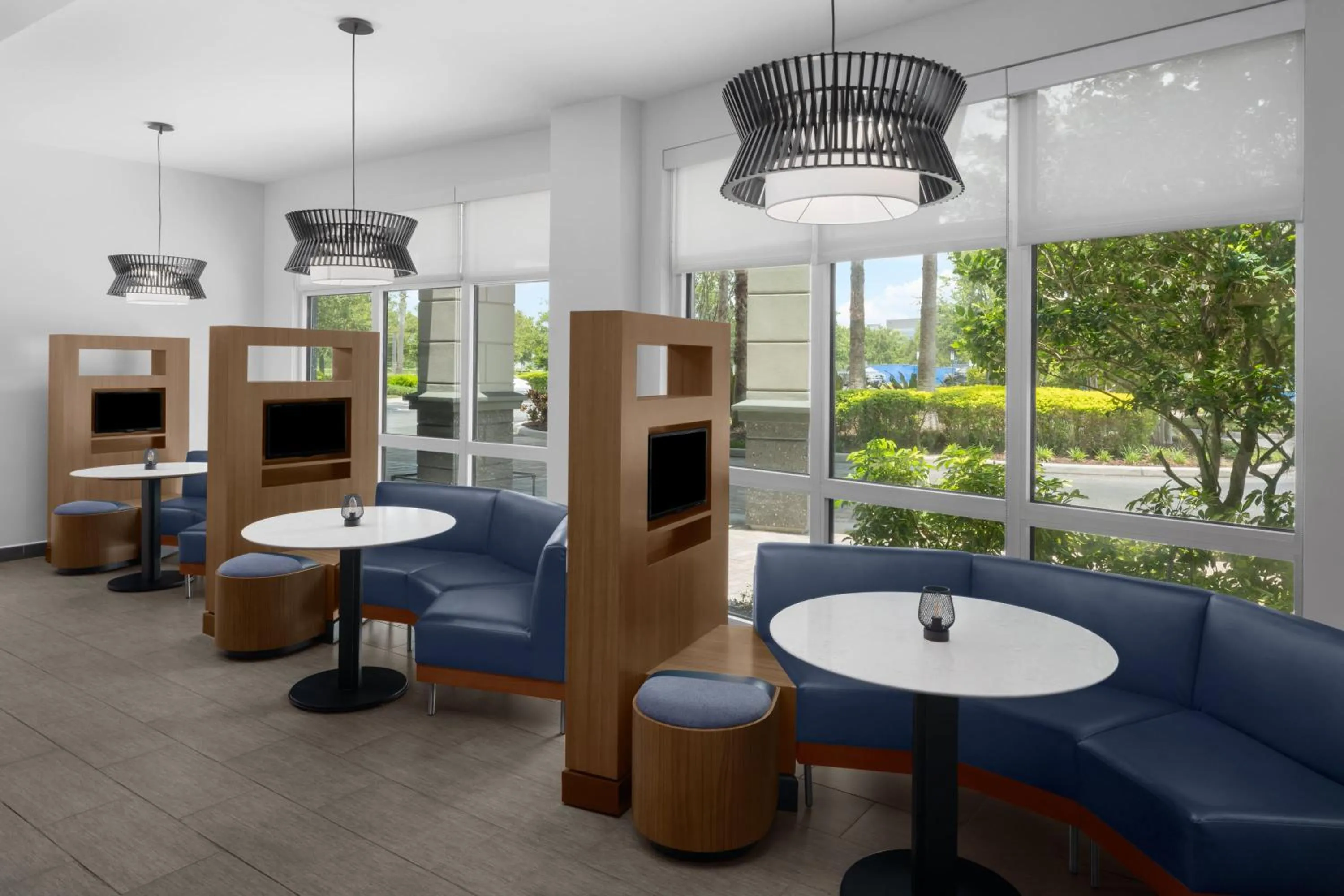 Property building in Courtyard by Marriott Orlando South/Grande Lakes Area