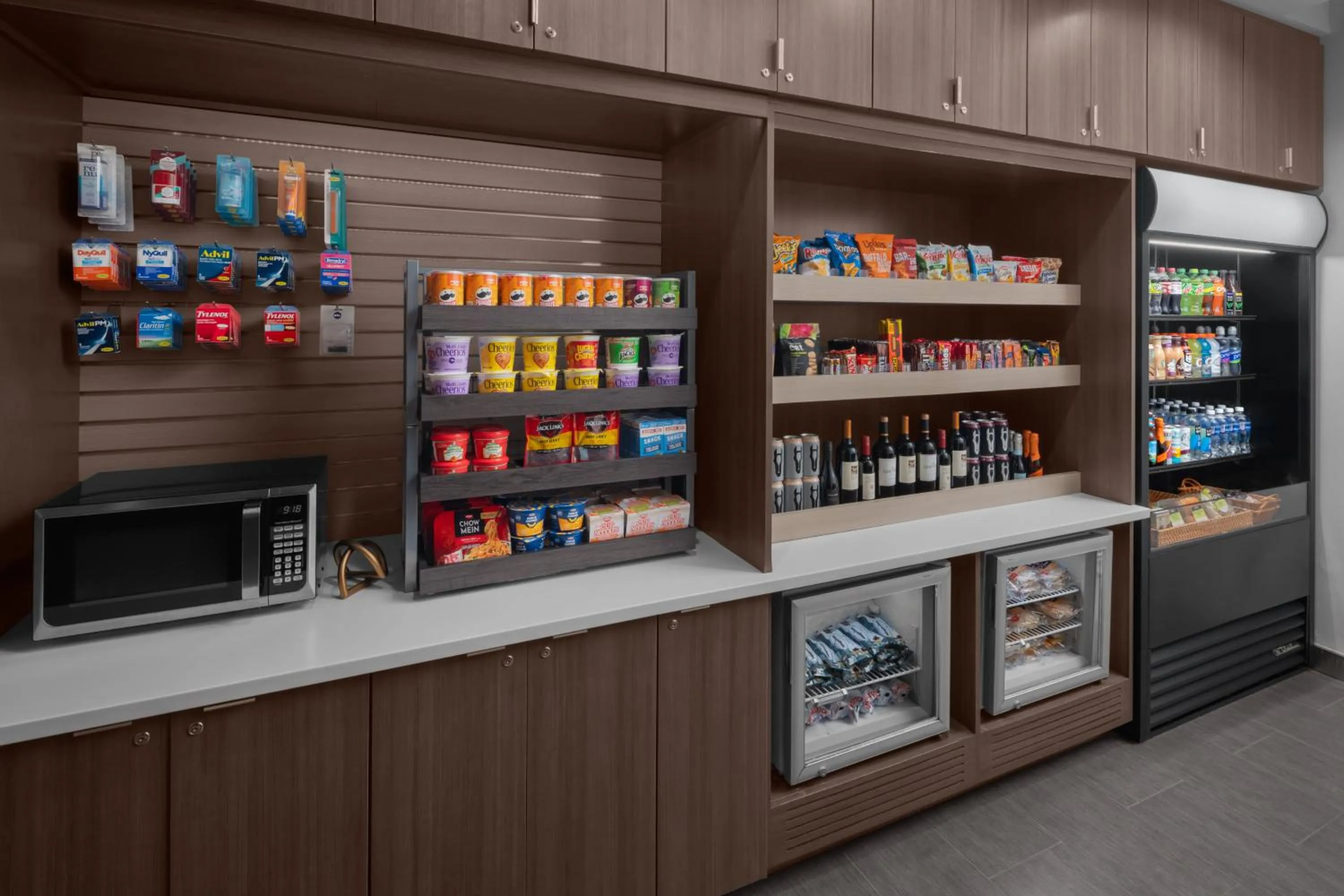 Restaurant/places to eat in Courtyard by Marriott Orlando South/Grande Lakes Area