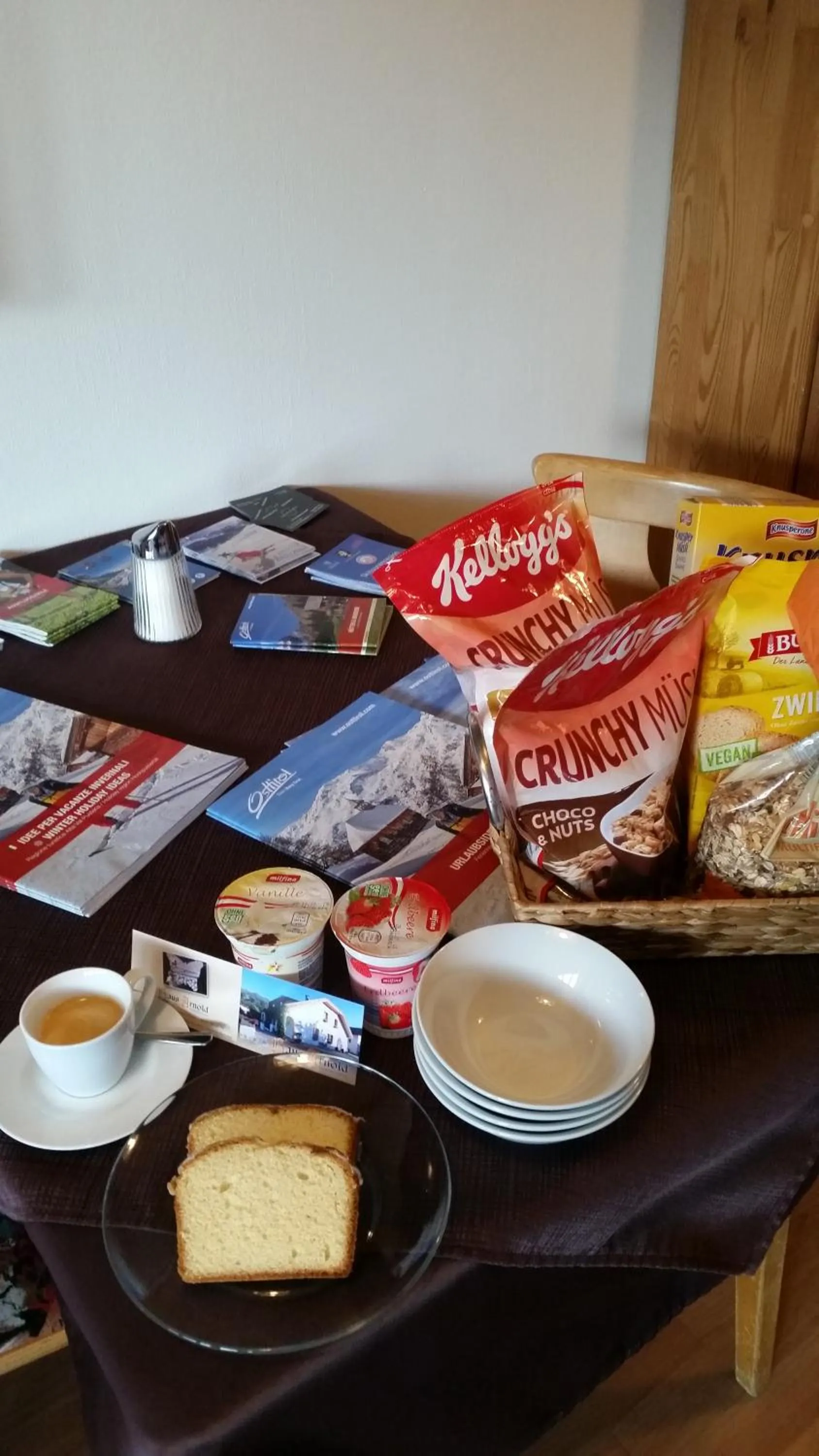 Breakfast in Haus Arnold - Privatzimmer und Ferienwohnungen