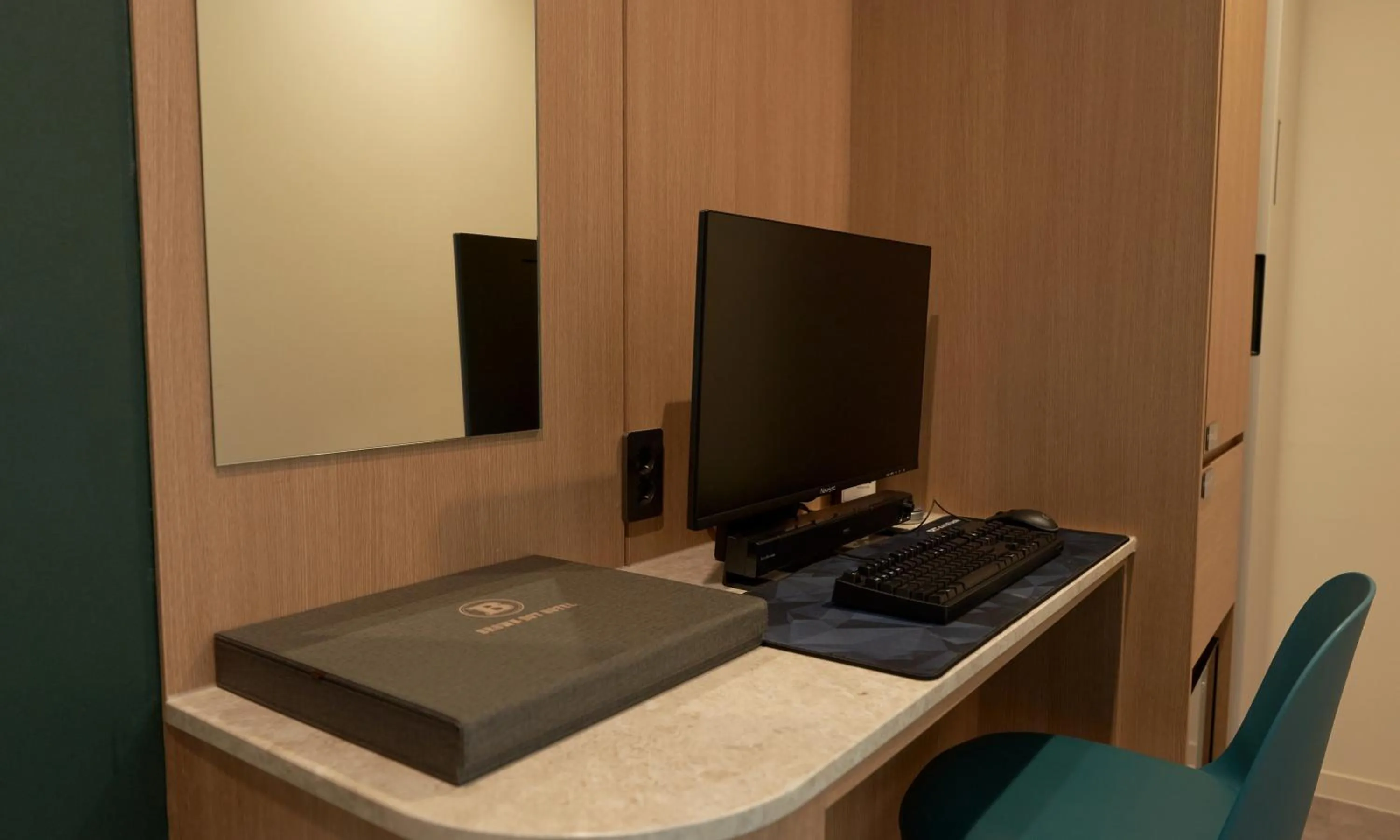 TV and multimedia in Brown Dot Hotel Gunsan Terminal Branch