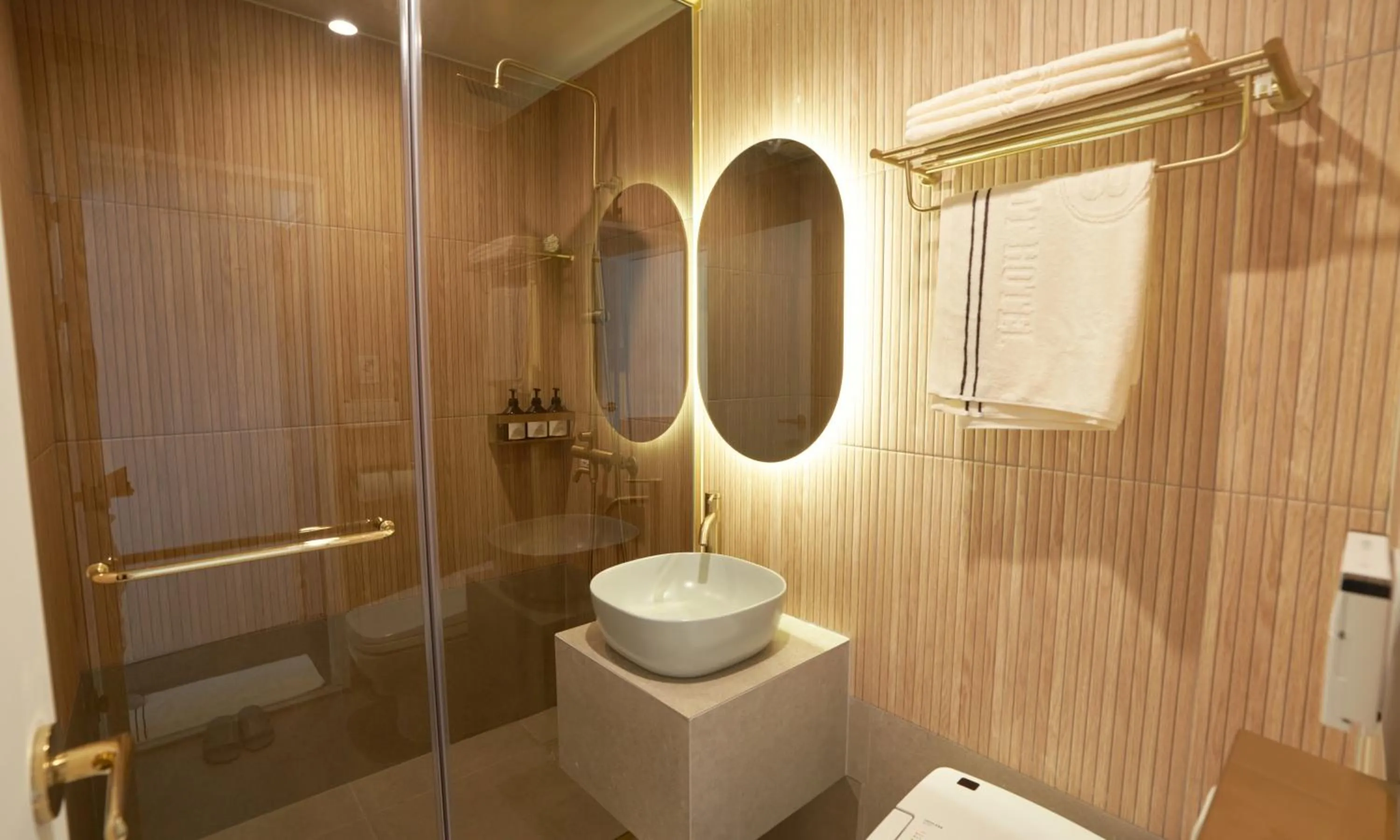 Shower in Brown Dot Hotel Gunsan Terminal Branch