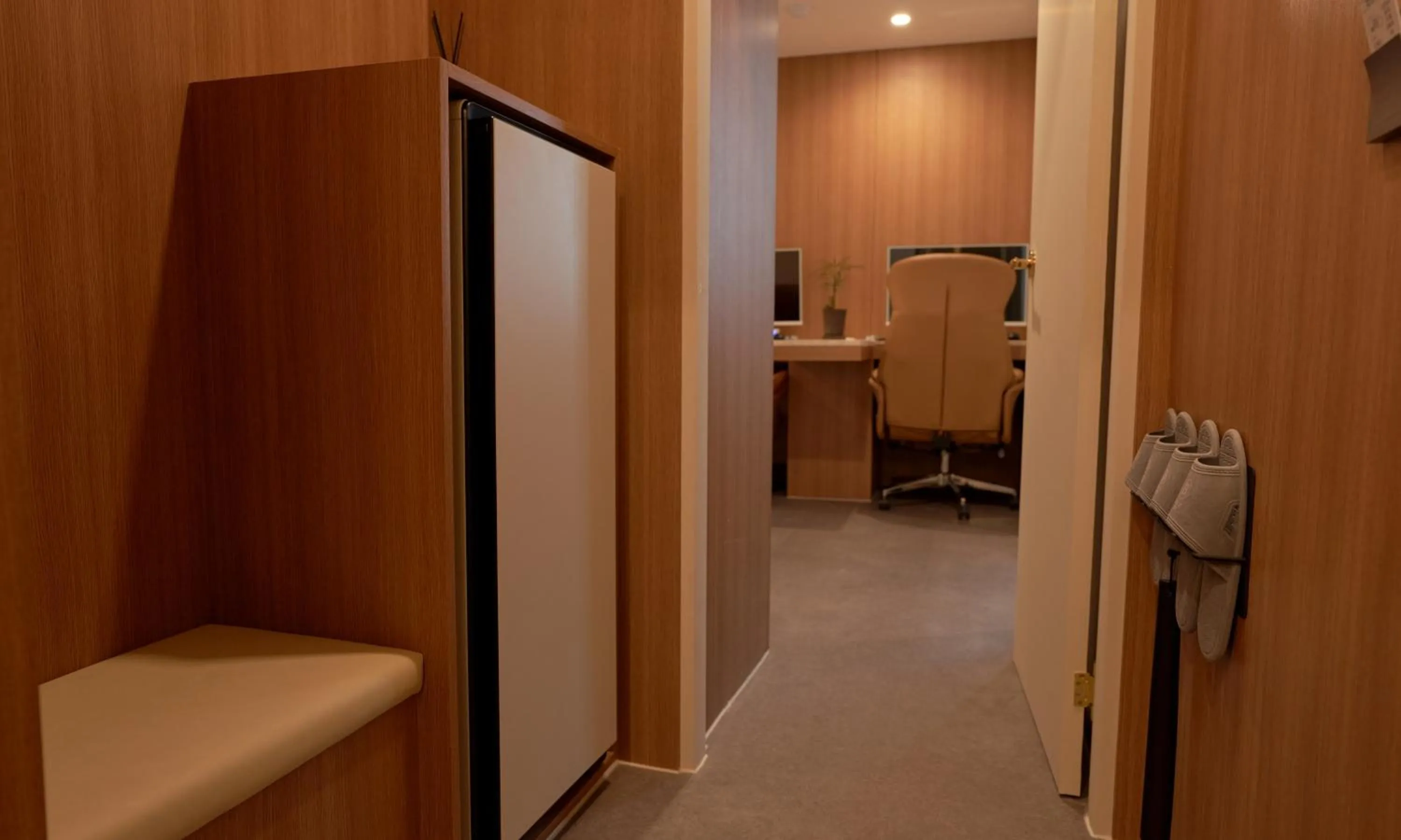wardrobe in Brown Dot Hotel Gunsan Terminal Branch