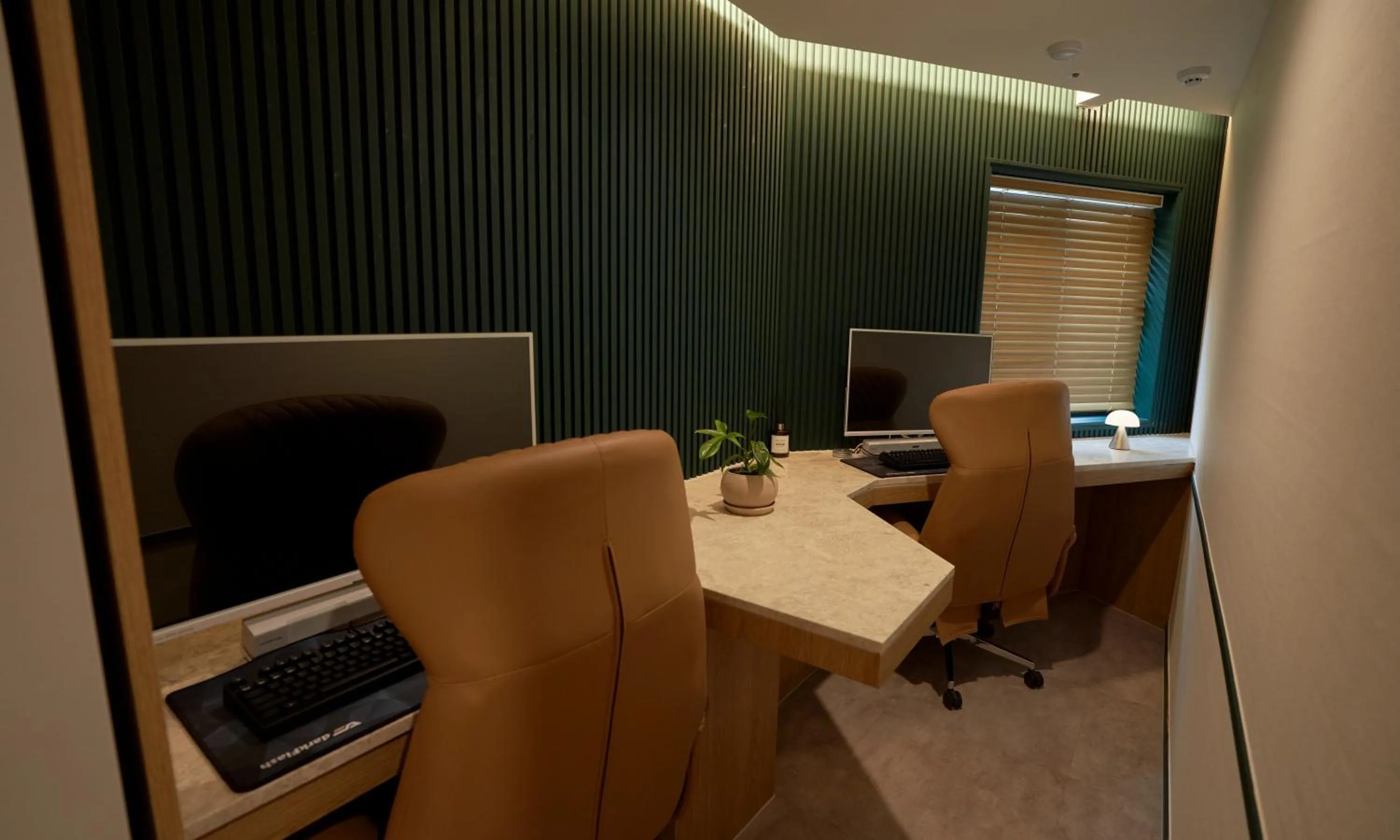 TV and multimedia in Brown Dot Hotel Gunsan Terminal Branch