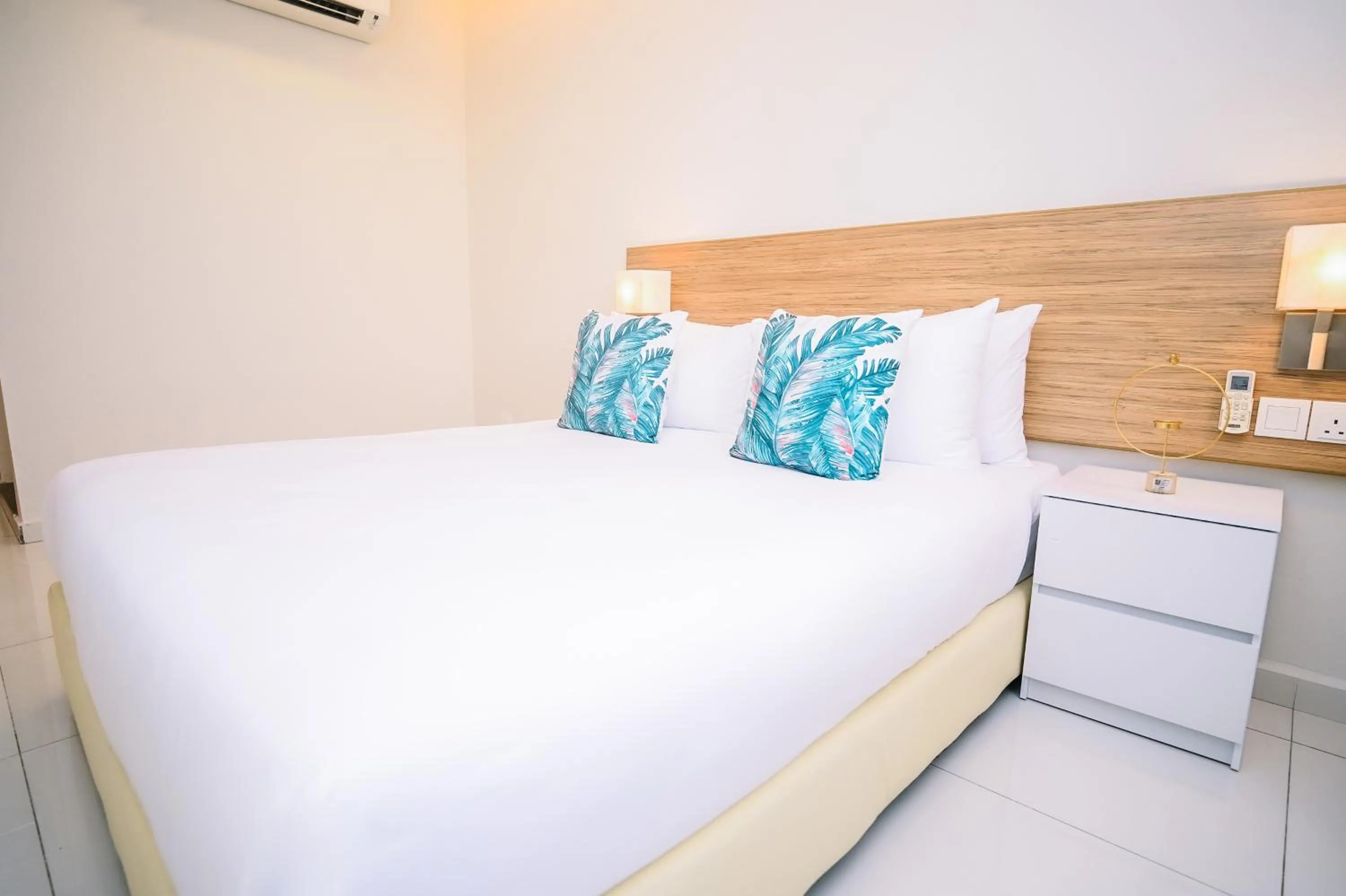 Bed in Swing & Pillows - Kelana Jaya Selangor