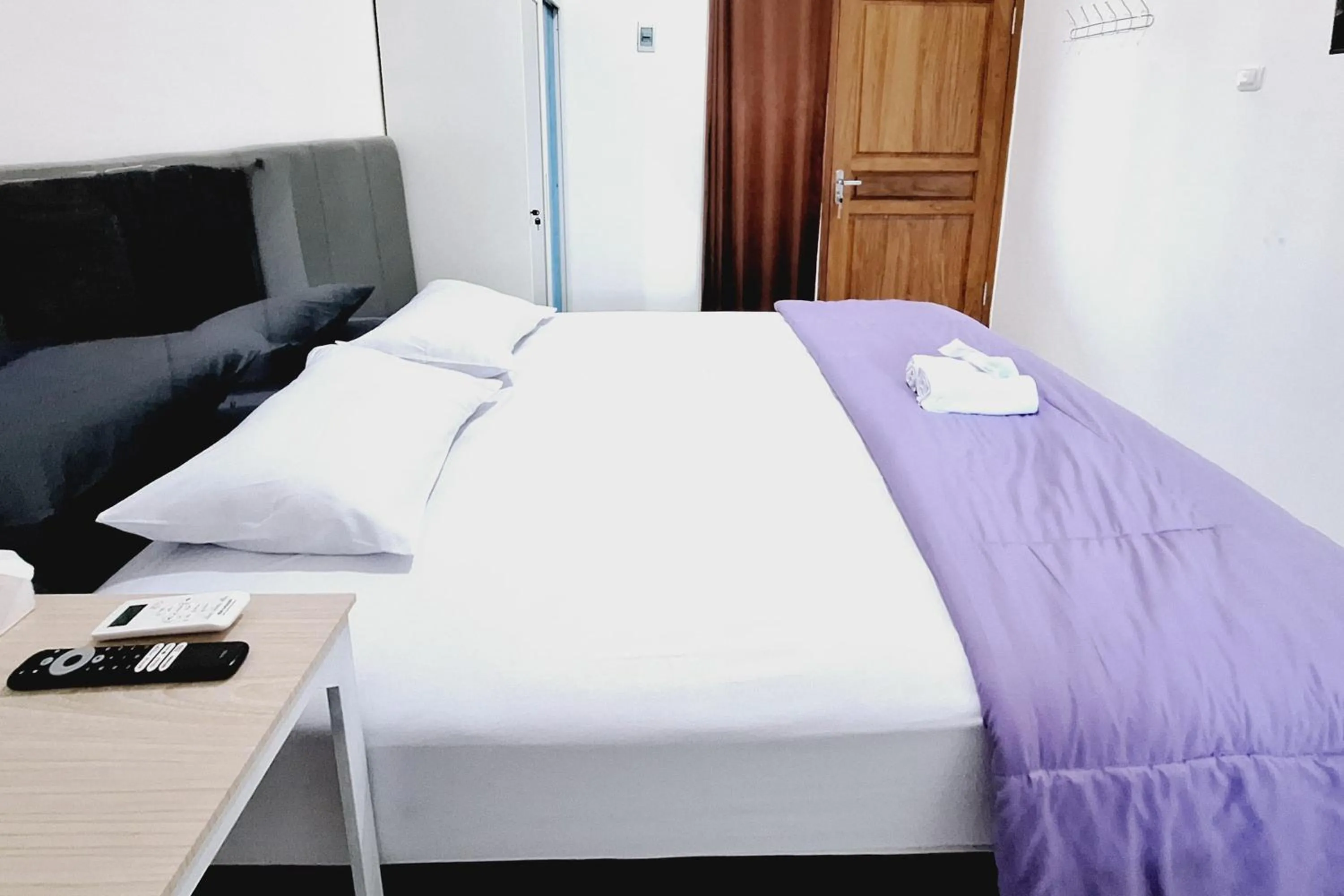 Bedroom, Bed in Sendang Syariah RedPartner