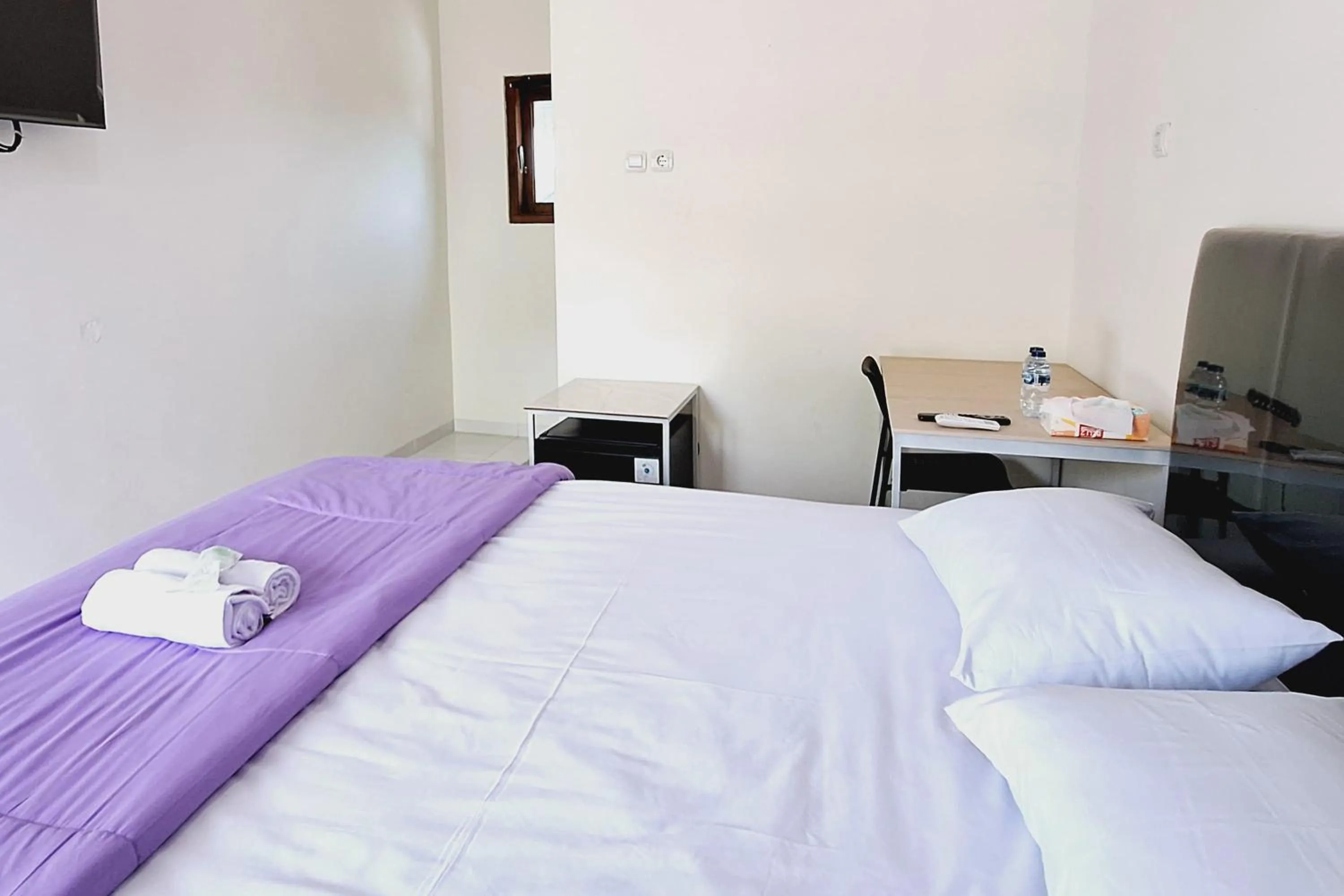 Bedroom, Bed in Sendang Syariah RedPartner