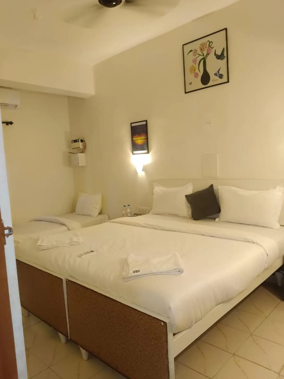 Bed in Holiday Beach Resort