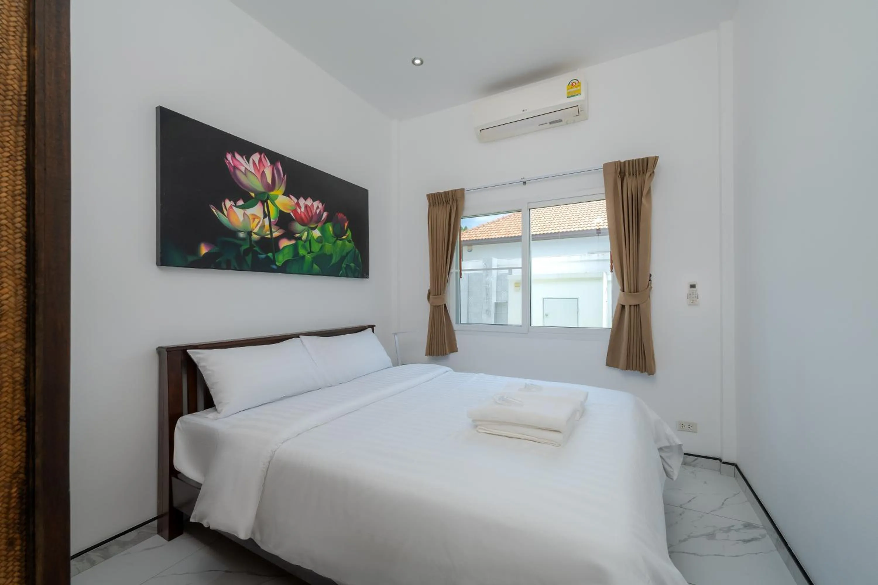 Bedroom, Bed in Orchid Paradise Homes OPV 28