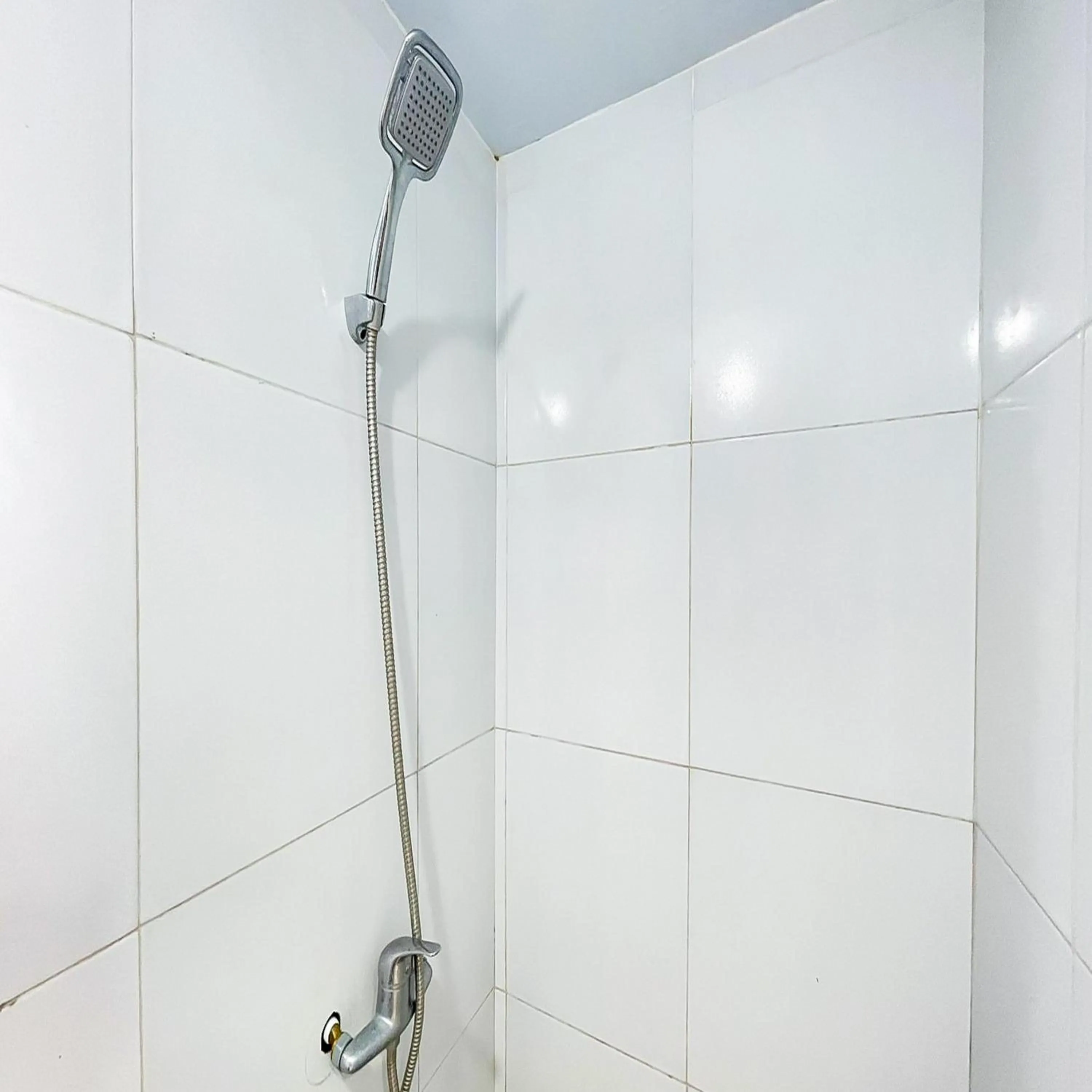 Bathroom in Winy House