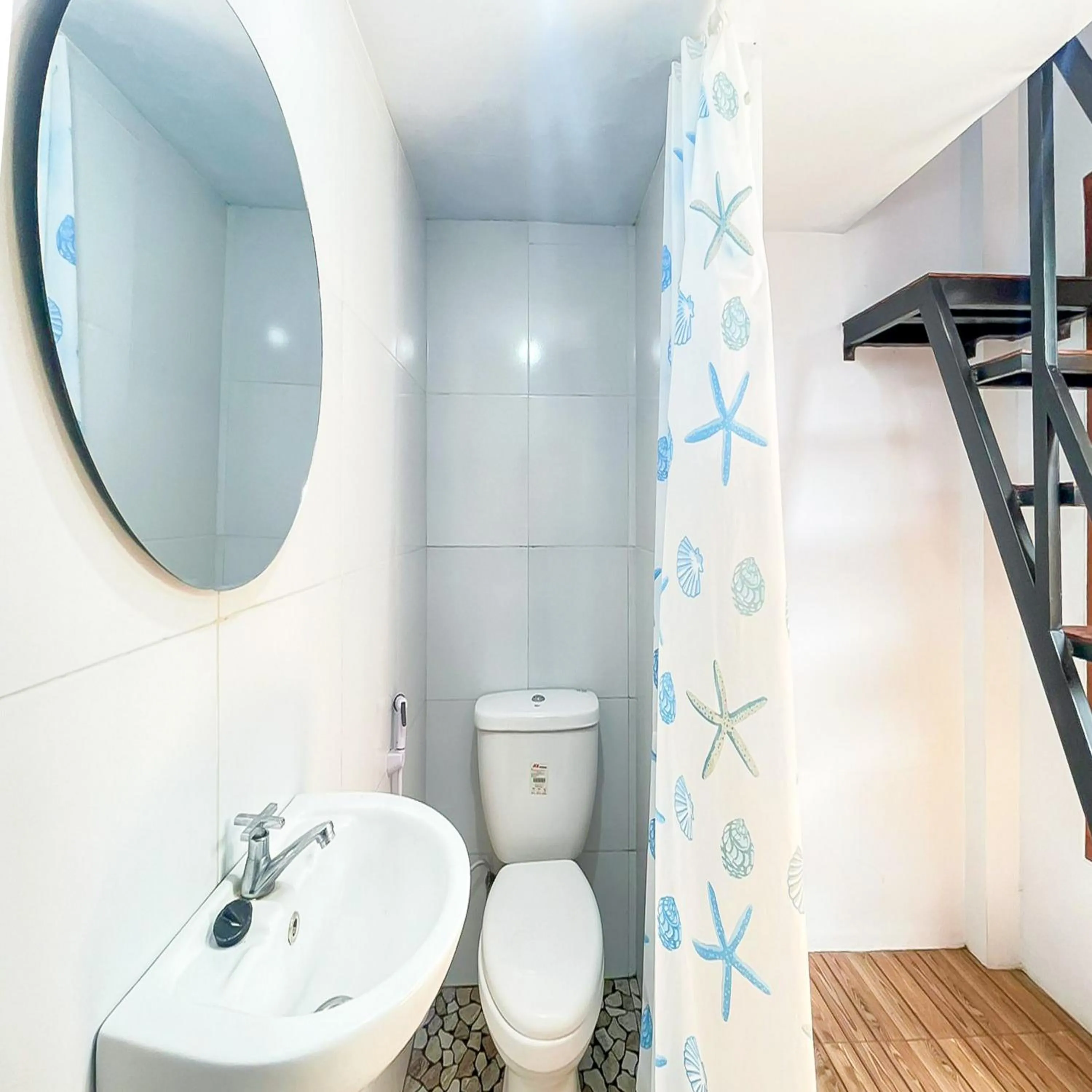 Bathroom in Winy House