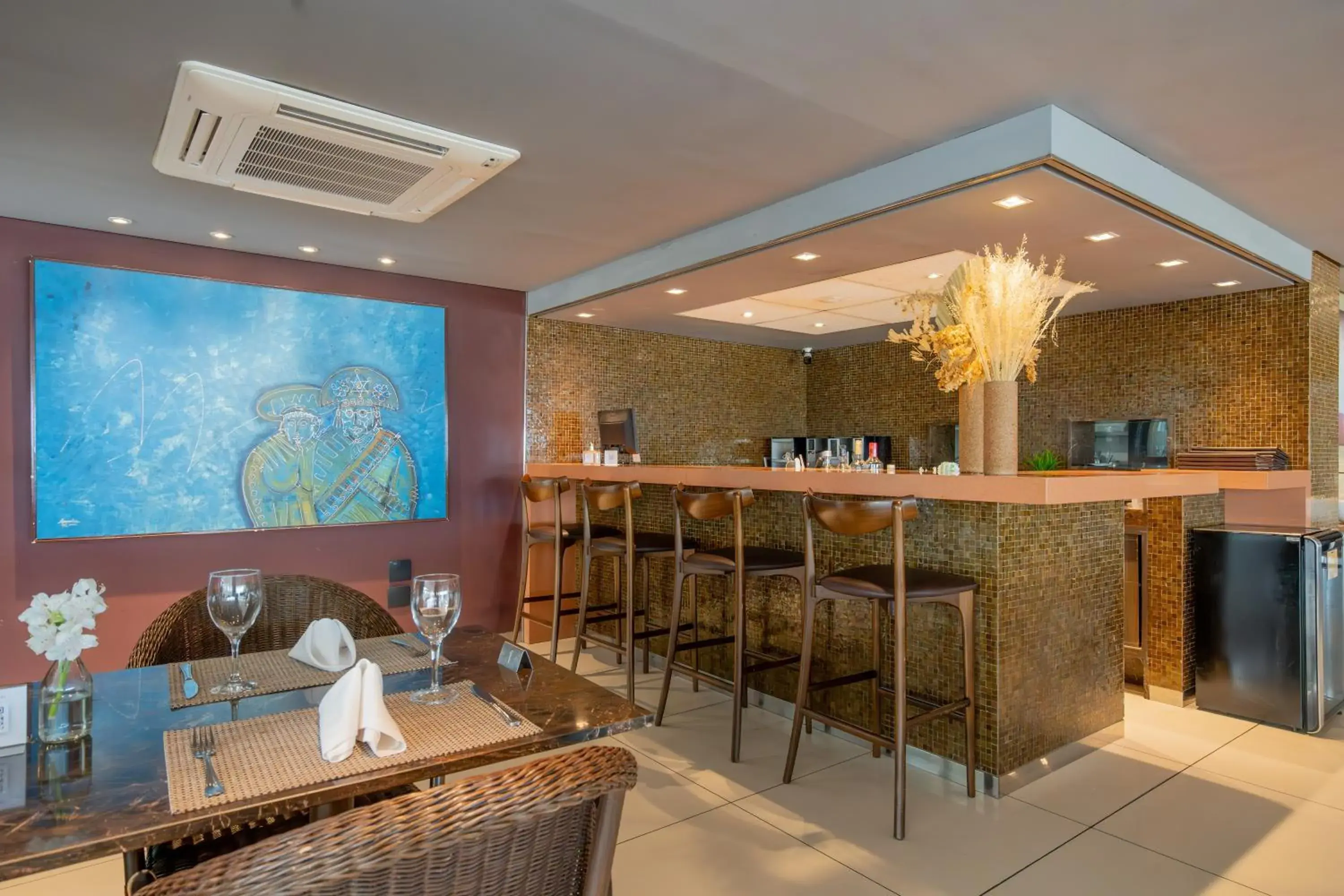 Restaurant/places to eat in Afago Mareiro Hotel Restaurant/places to eat in Afago Mareiro Hotel