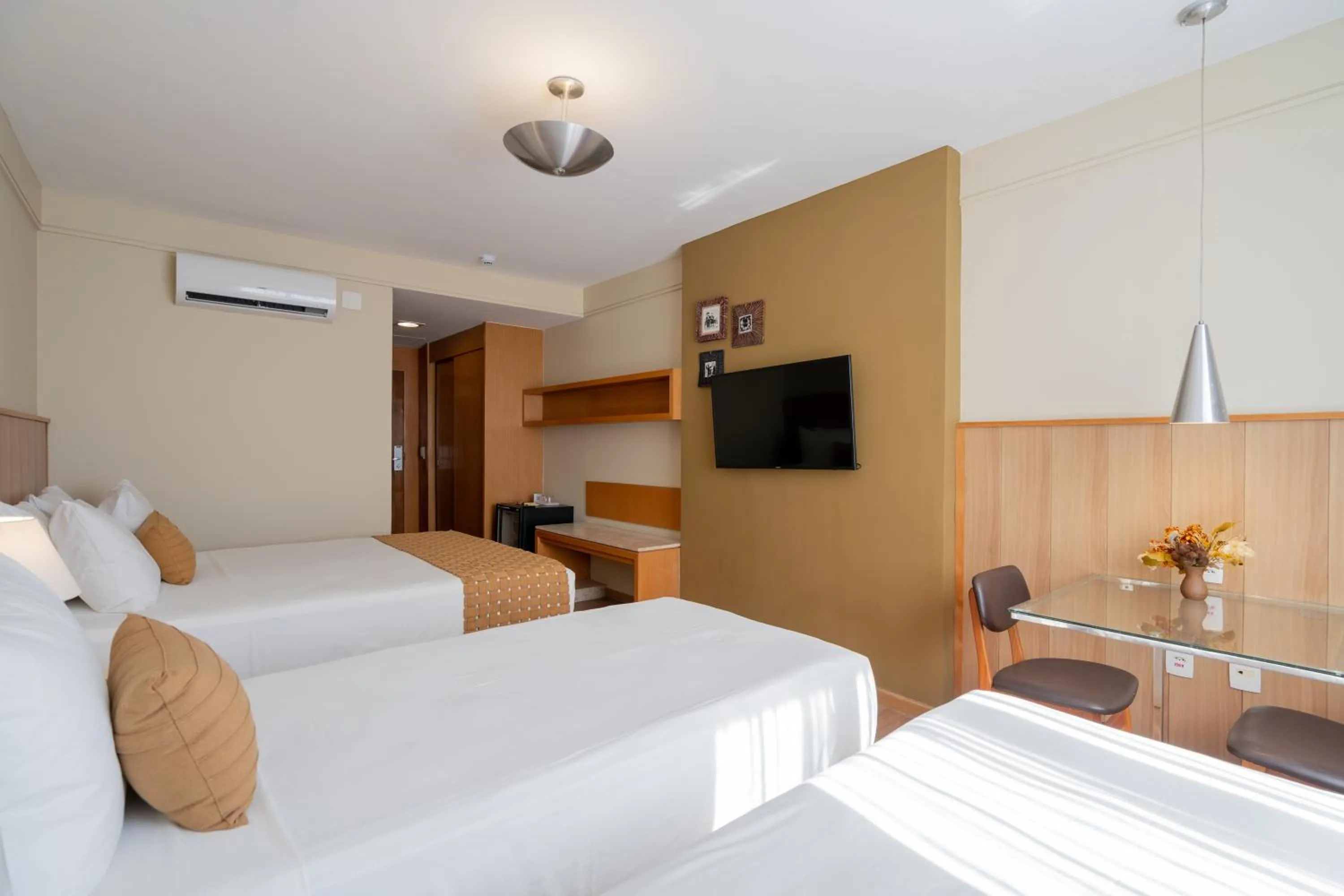 Bedroom, Bed in Afago Mareiro Hotel