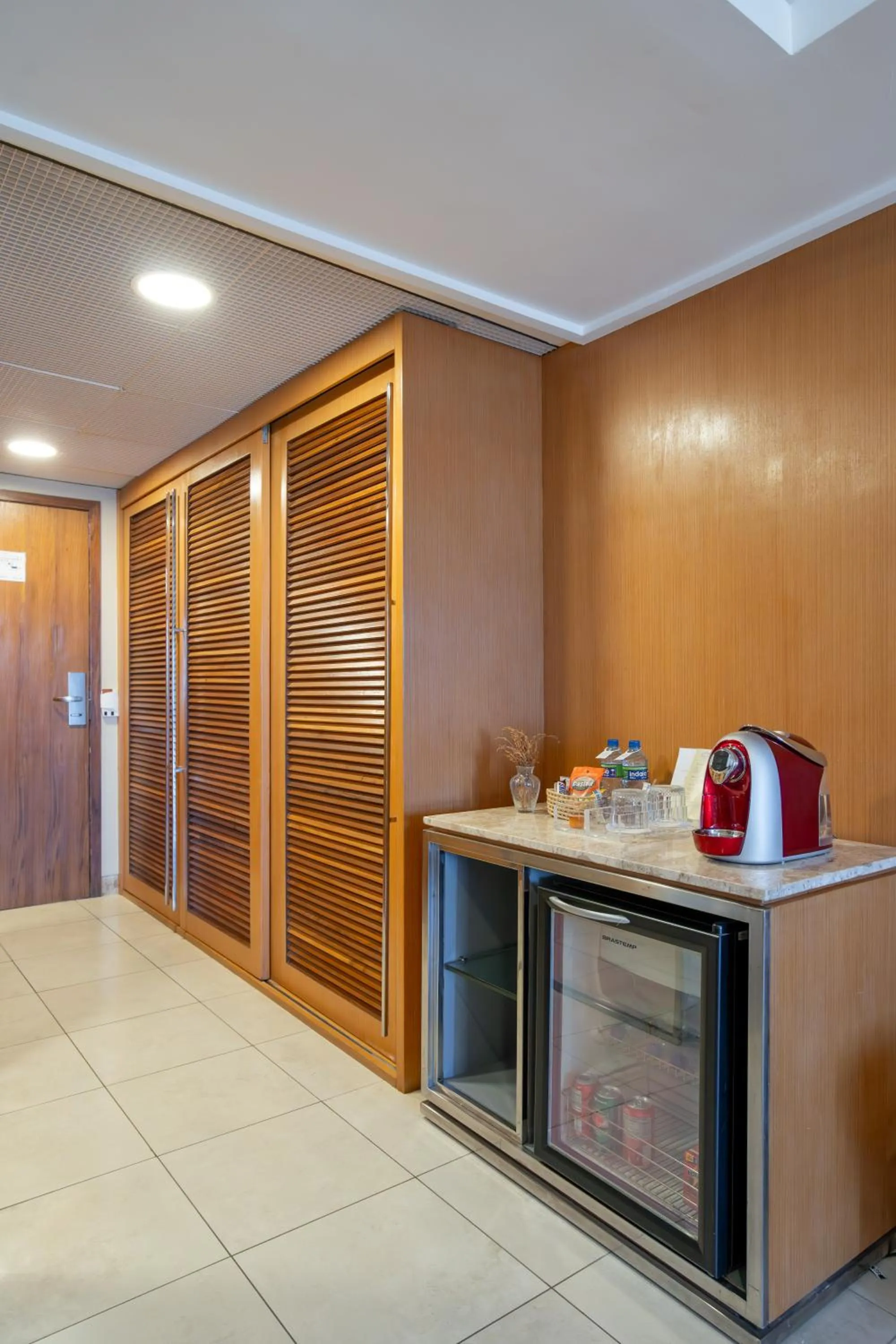 Coffee/tea facilities in Afago Mareiro Hotel