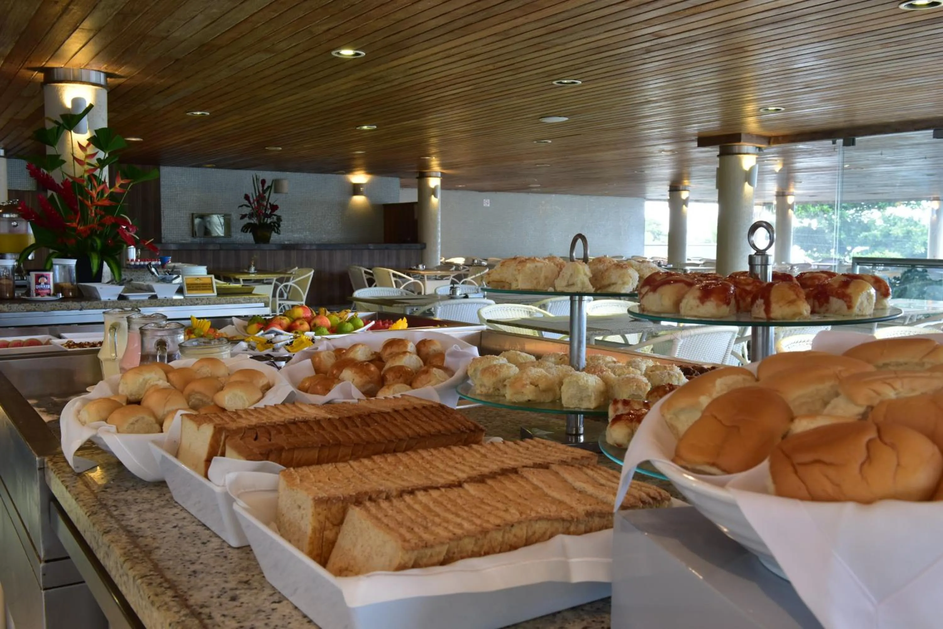 Restaurant/places to eat in Afago Mareiro Hotel