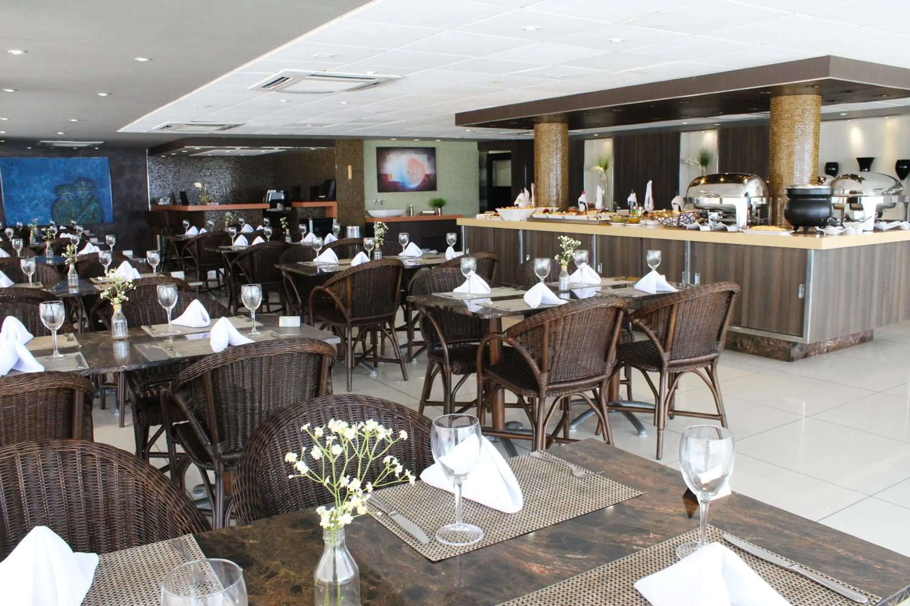 Restaurant/places to eat in Afago Mareiro Hotel Restaurant/places to eat in Afago Mareiro Hotel