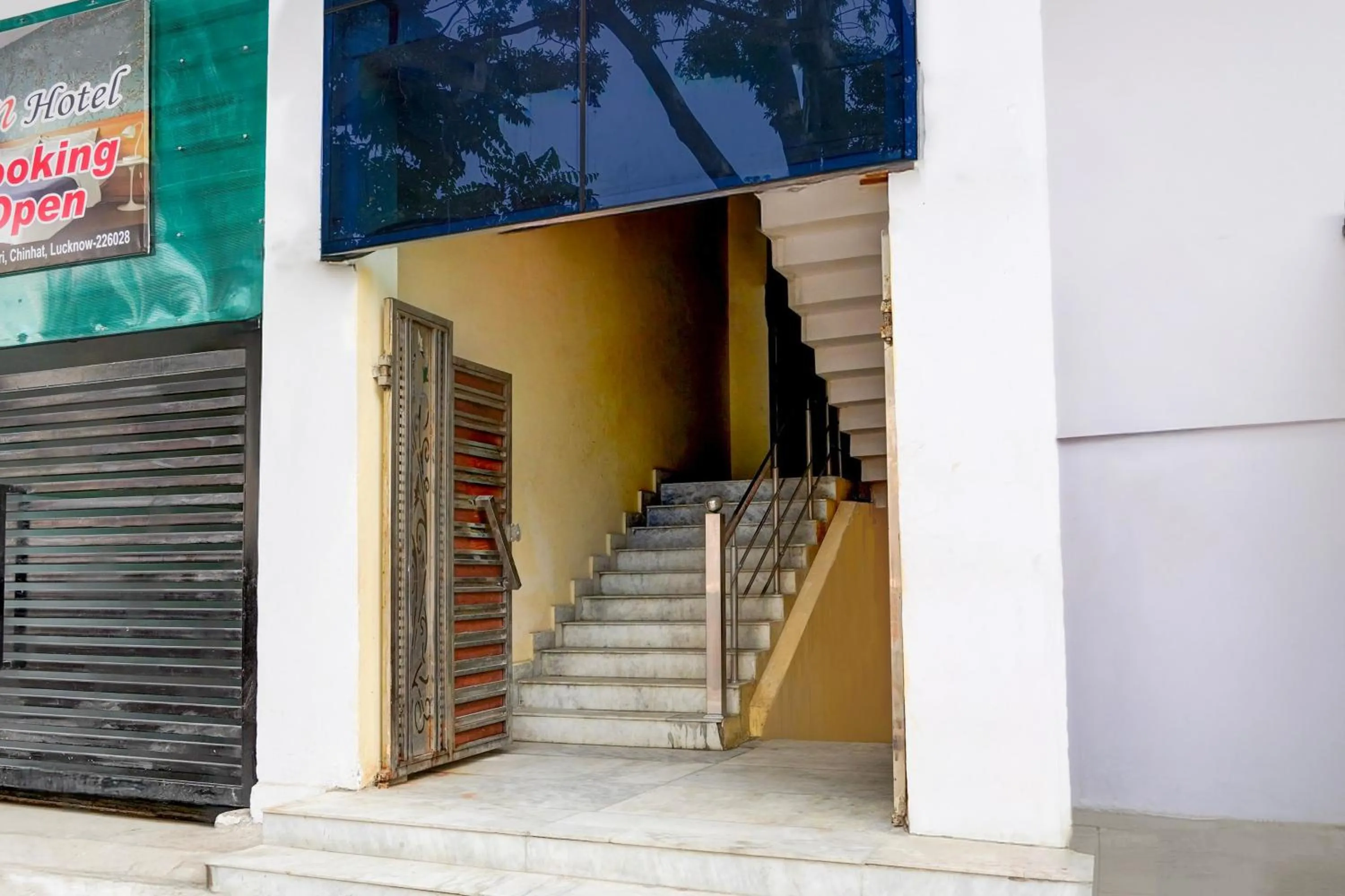 Facade/entrance in Collection O Govind Vihar Matiyari Formerly Saffron