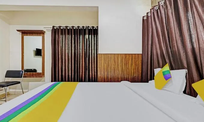 Bedroom, Bed in Hotel BCP Suites