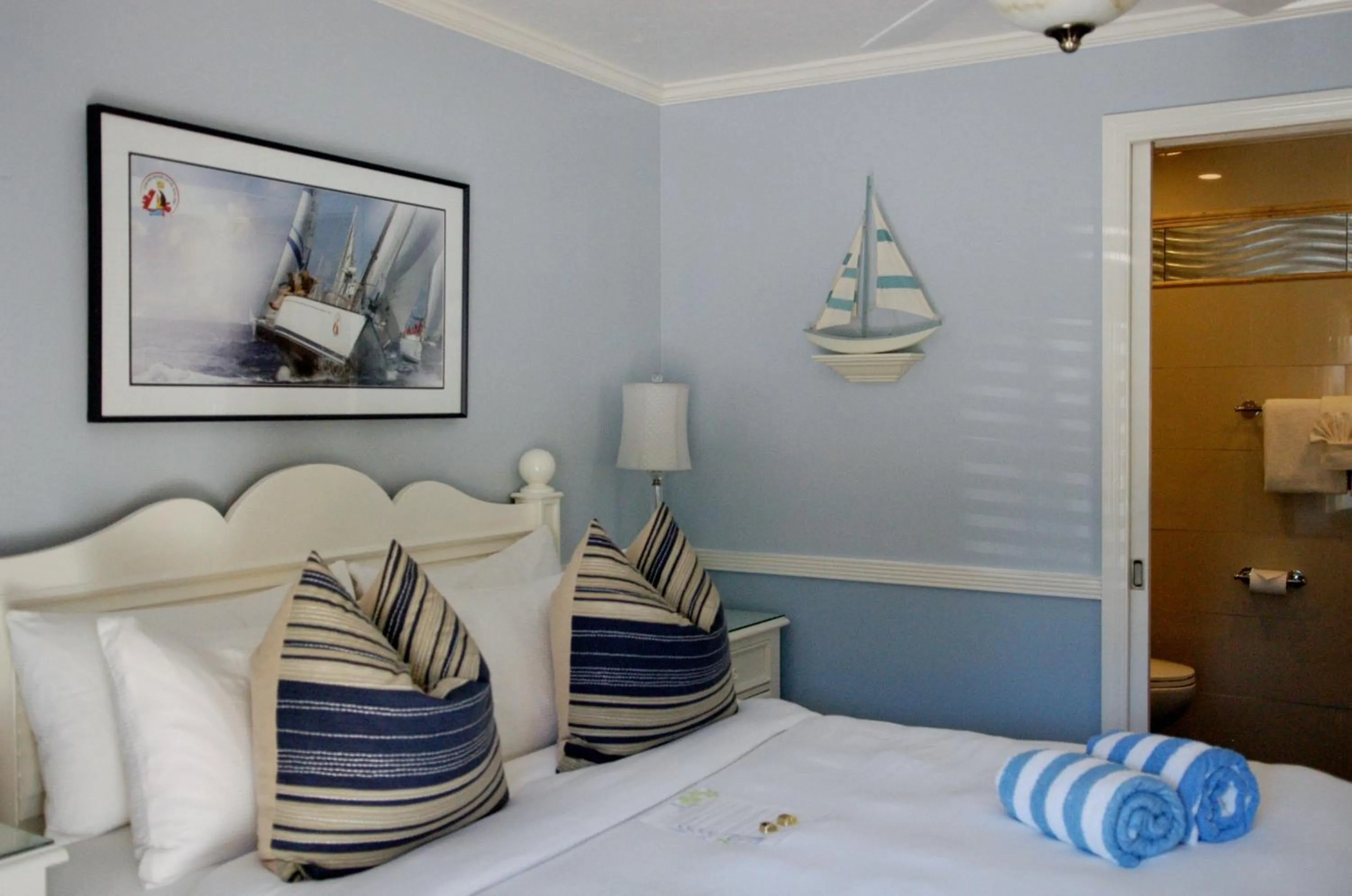 Bedroom, Bed in Duval Inn - Key West