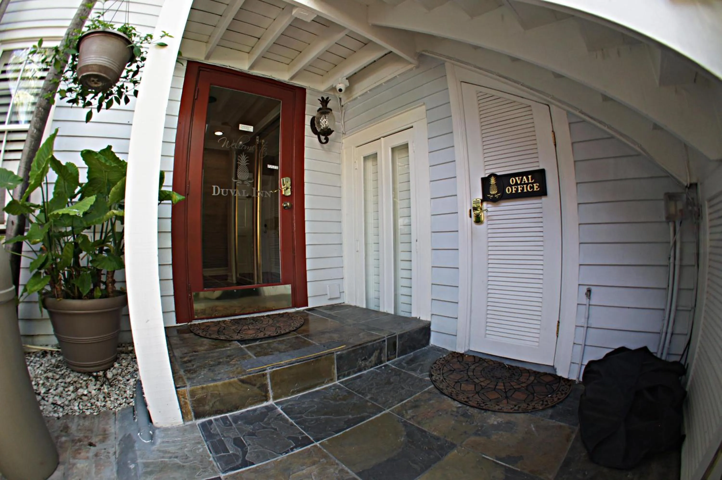 Facade/entrance in Duval Inn - Key West
