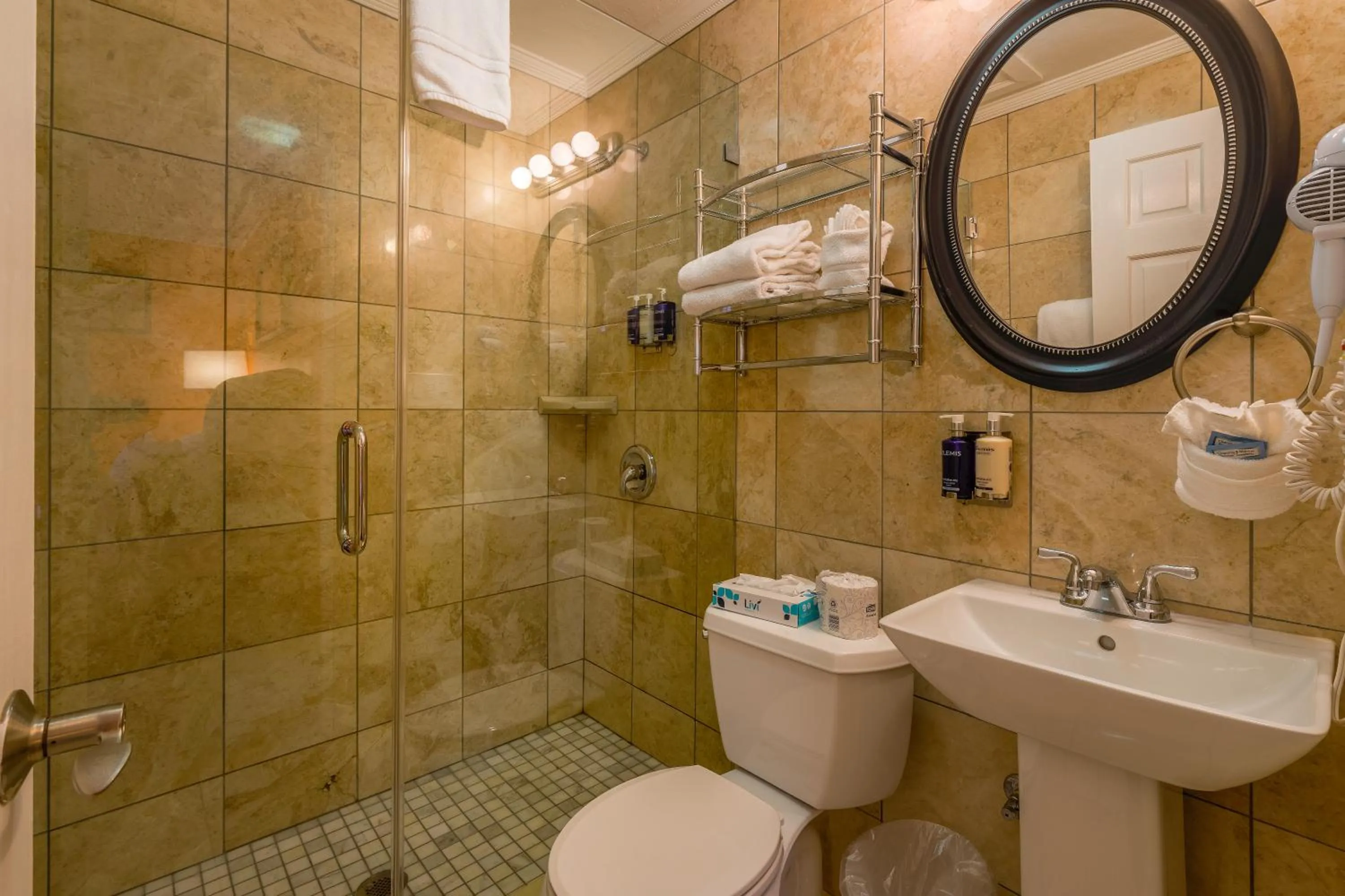 Bathroom in Duval Inn - Key West