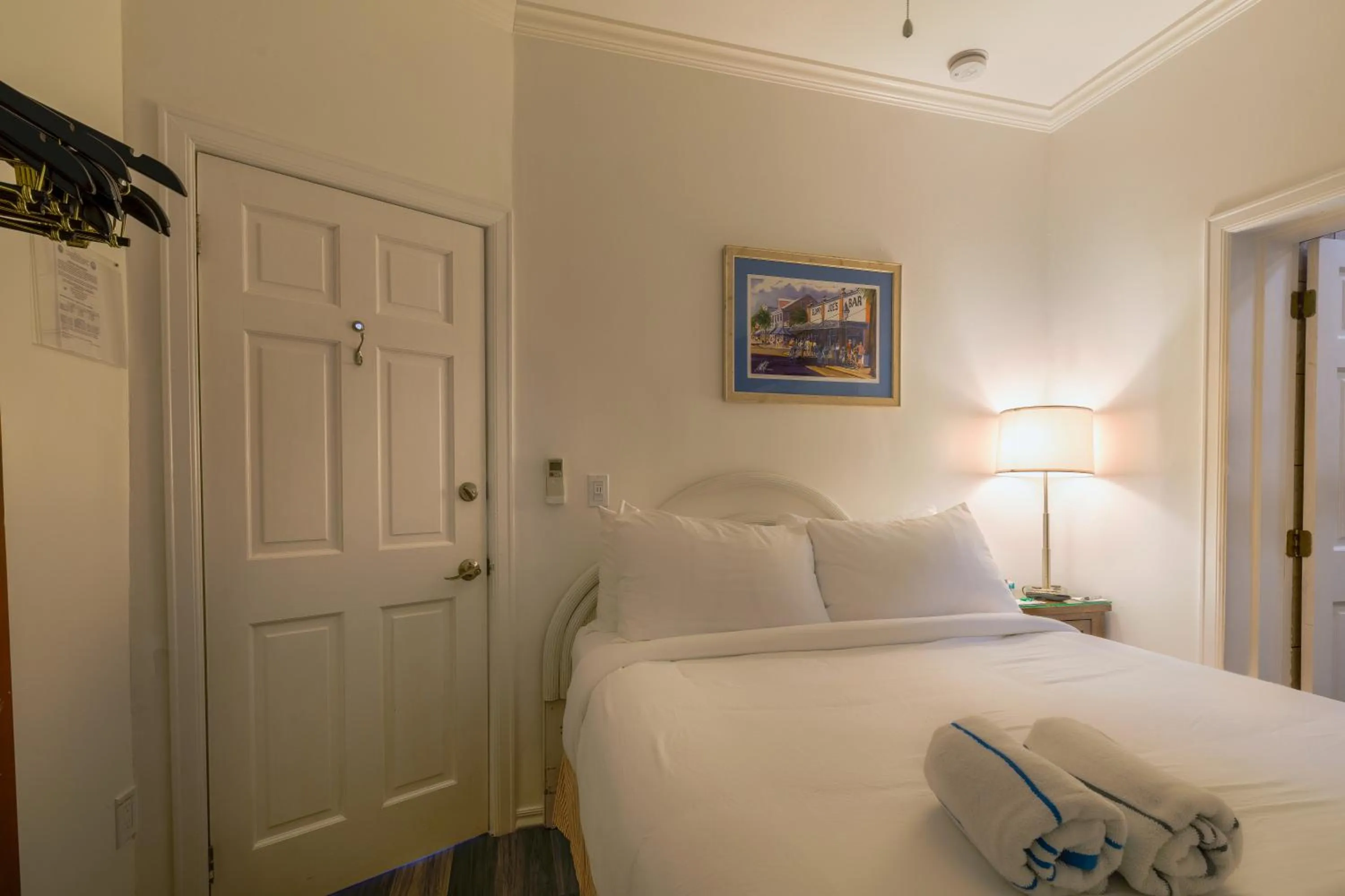 Bedroom, Bed in Duval Inn - Key West