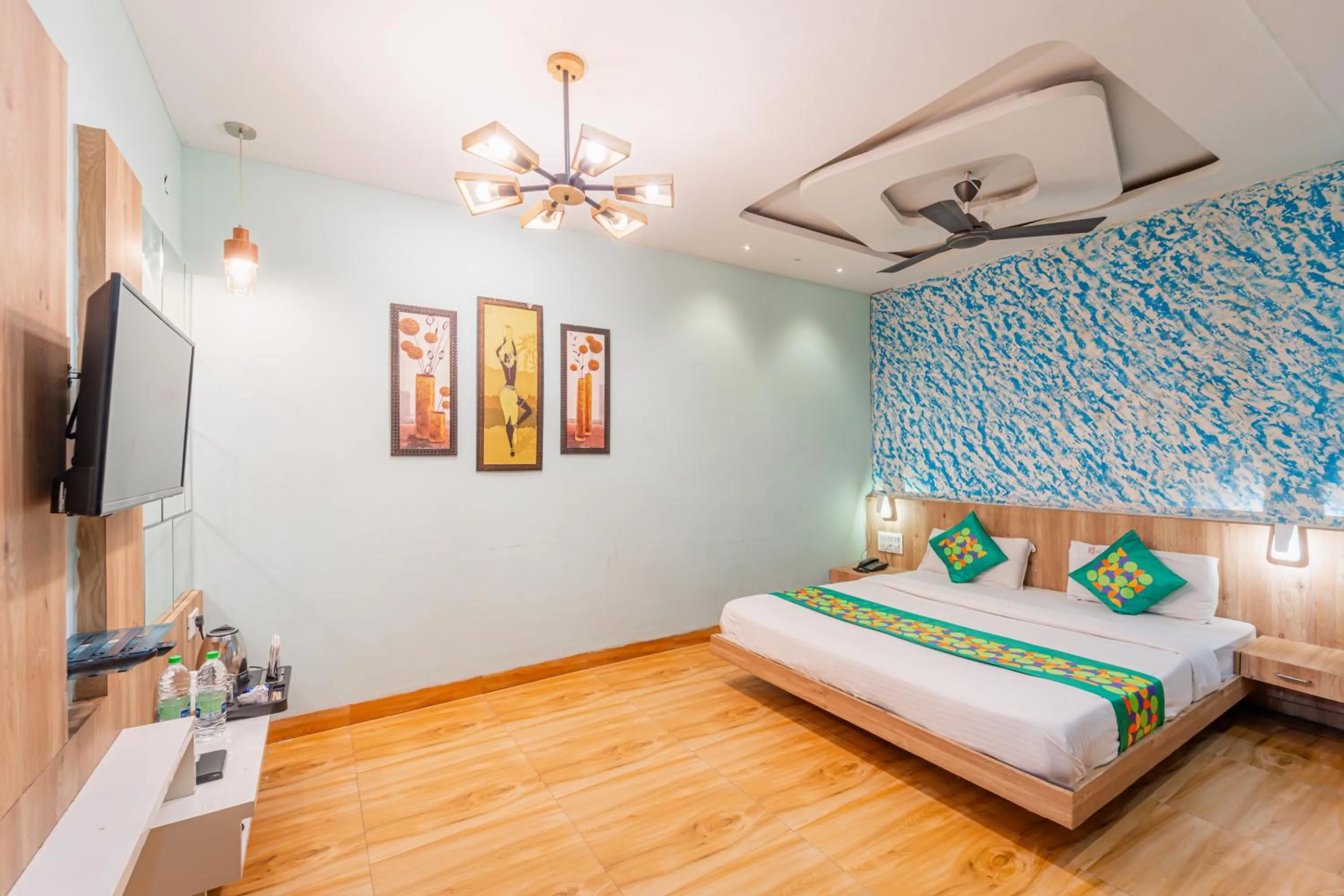 Bedroom, Bed in Treebo Musk