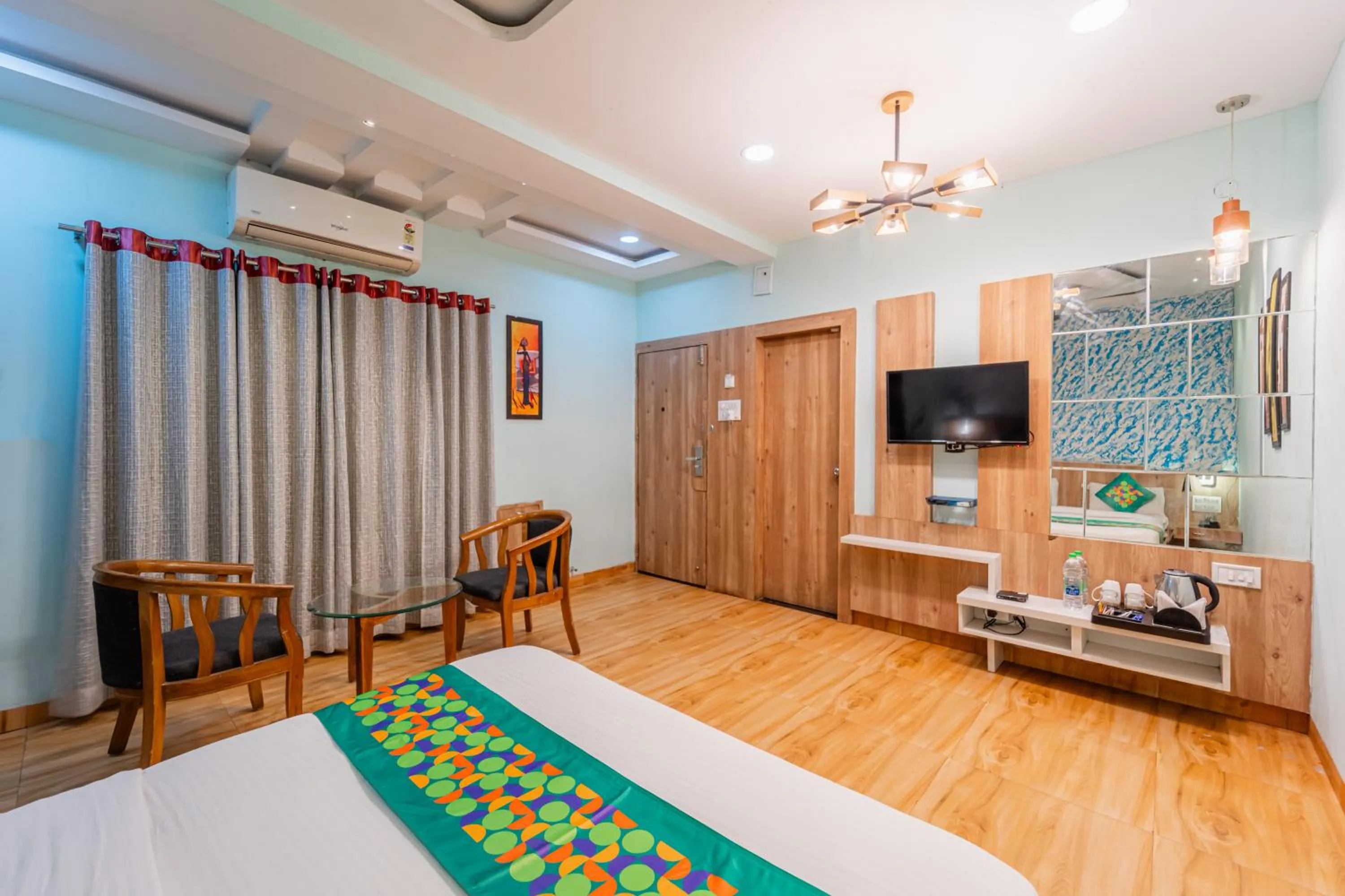 Bedroom, Bed in Treebo Musk