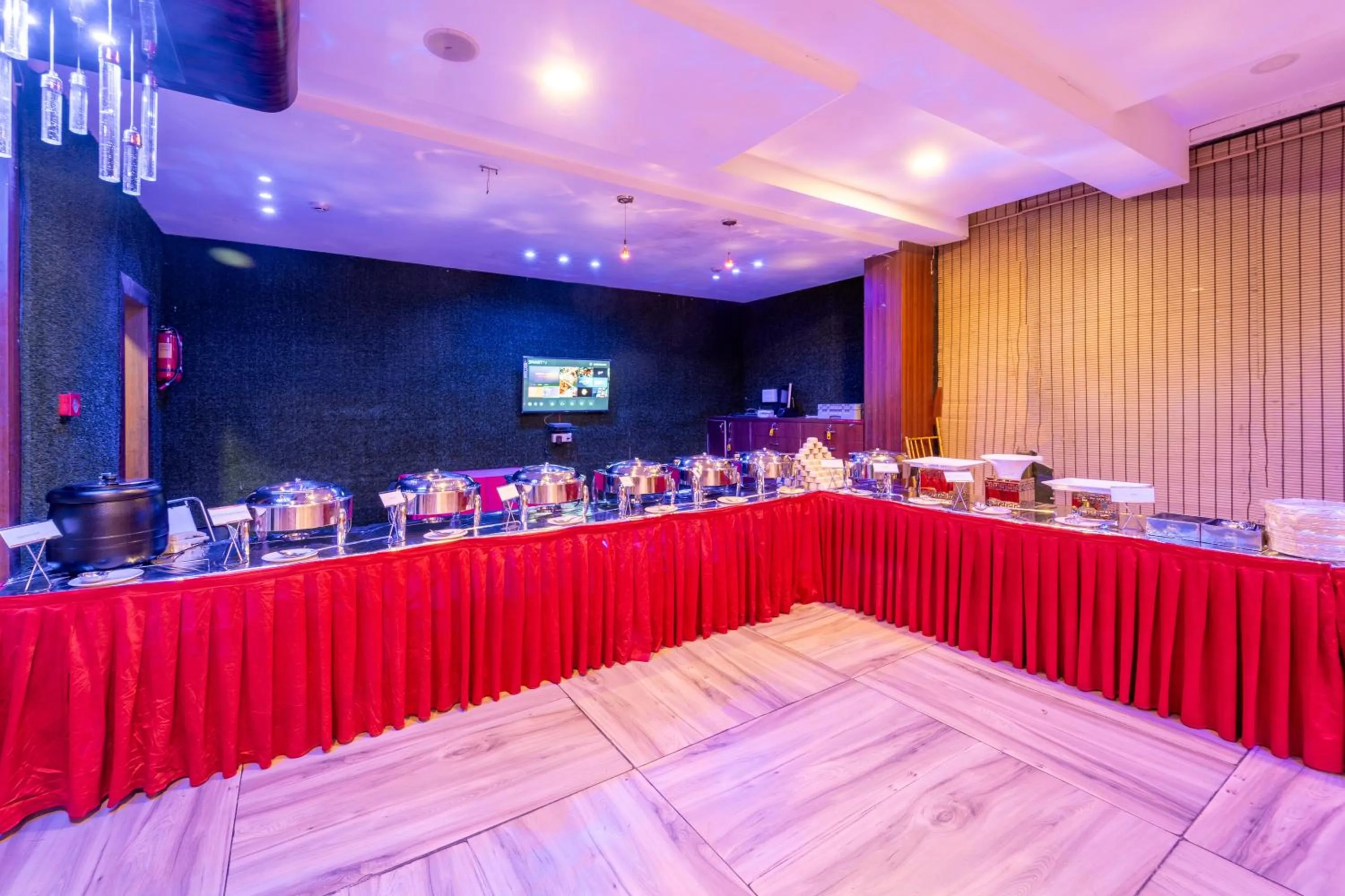 Buffet breakfast in Treebo Musk