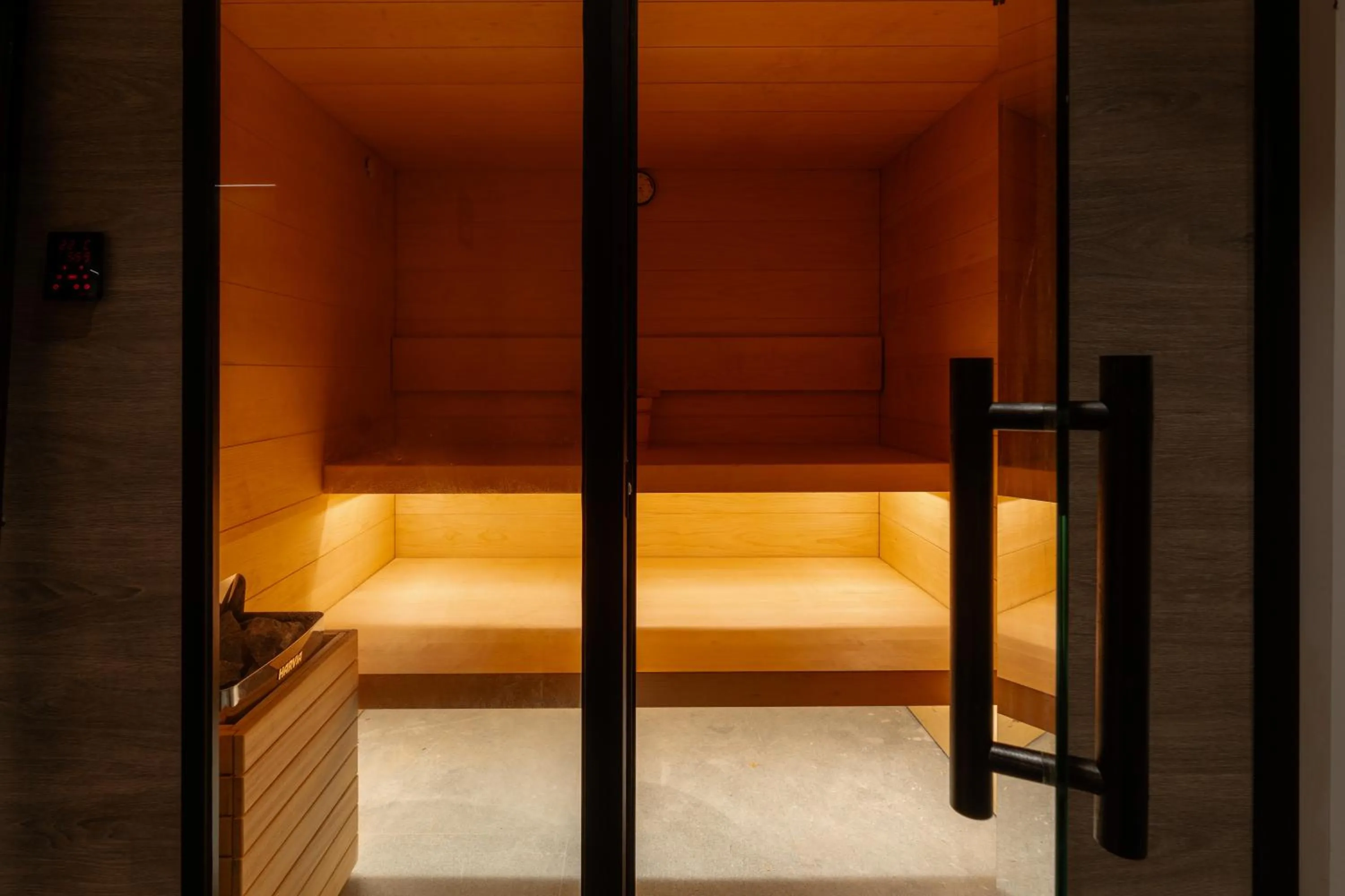 Sauna, Bed in Apartamentos 2H LIVING