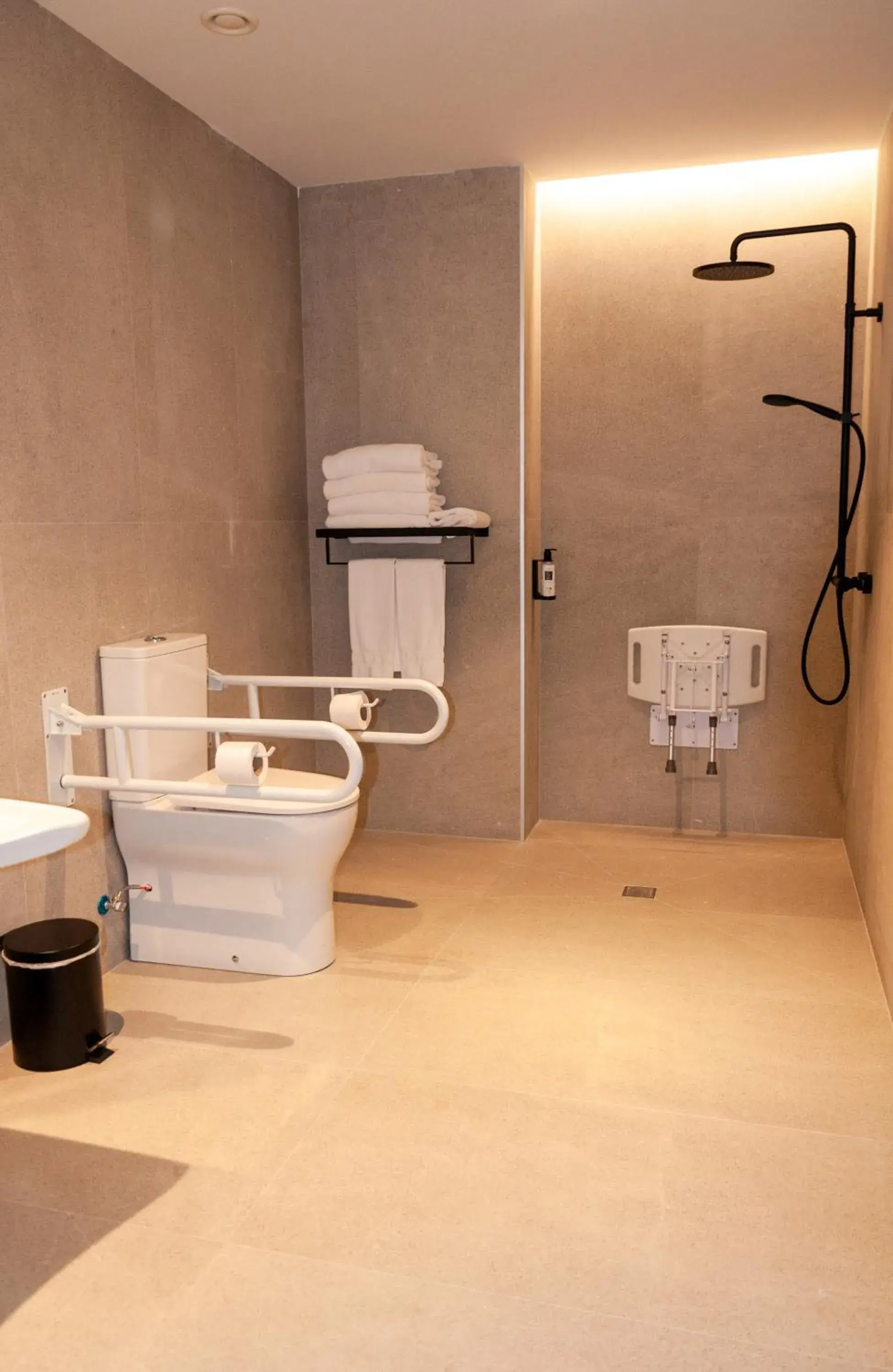 Apartment - Disability Access in Apartamentos 2H LIVING Apartment - Disability Access in Apartamentos 2H LIVING