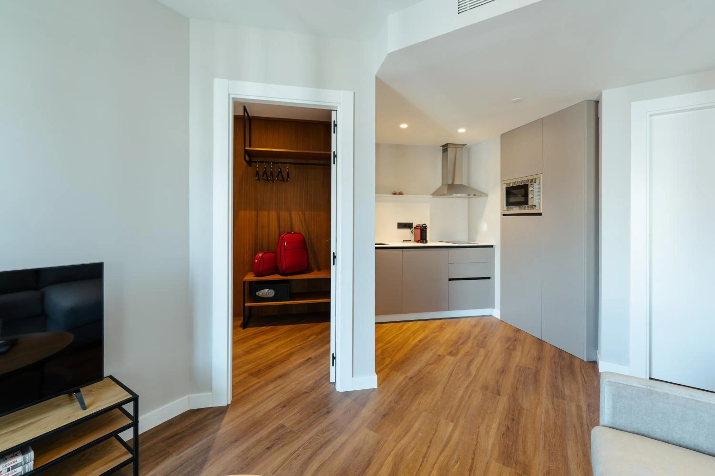 Kitchen or kitchenette in Apartamentos 2H LIVING